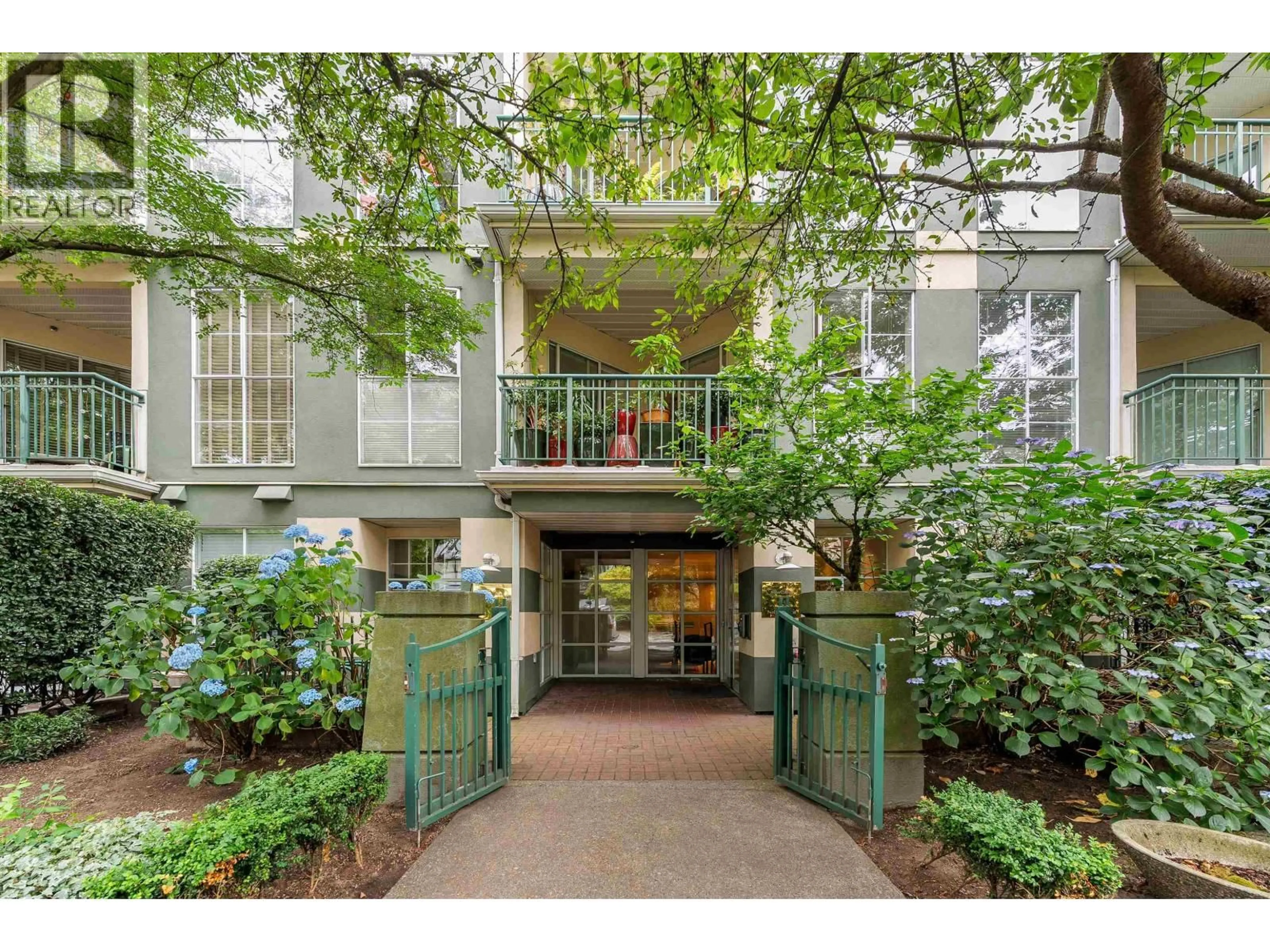 Indoor entryway for 304 - 1928 NELSON STREET, Vancouver British Columbia V6G1N2