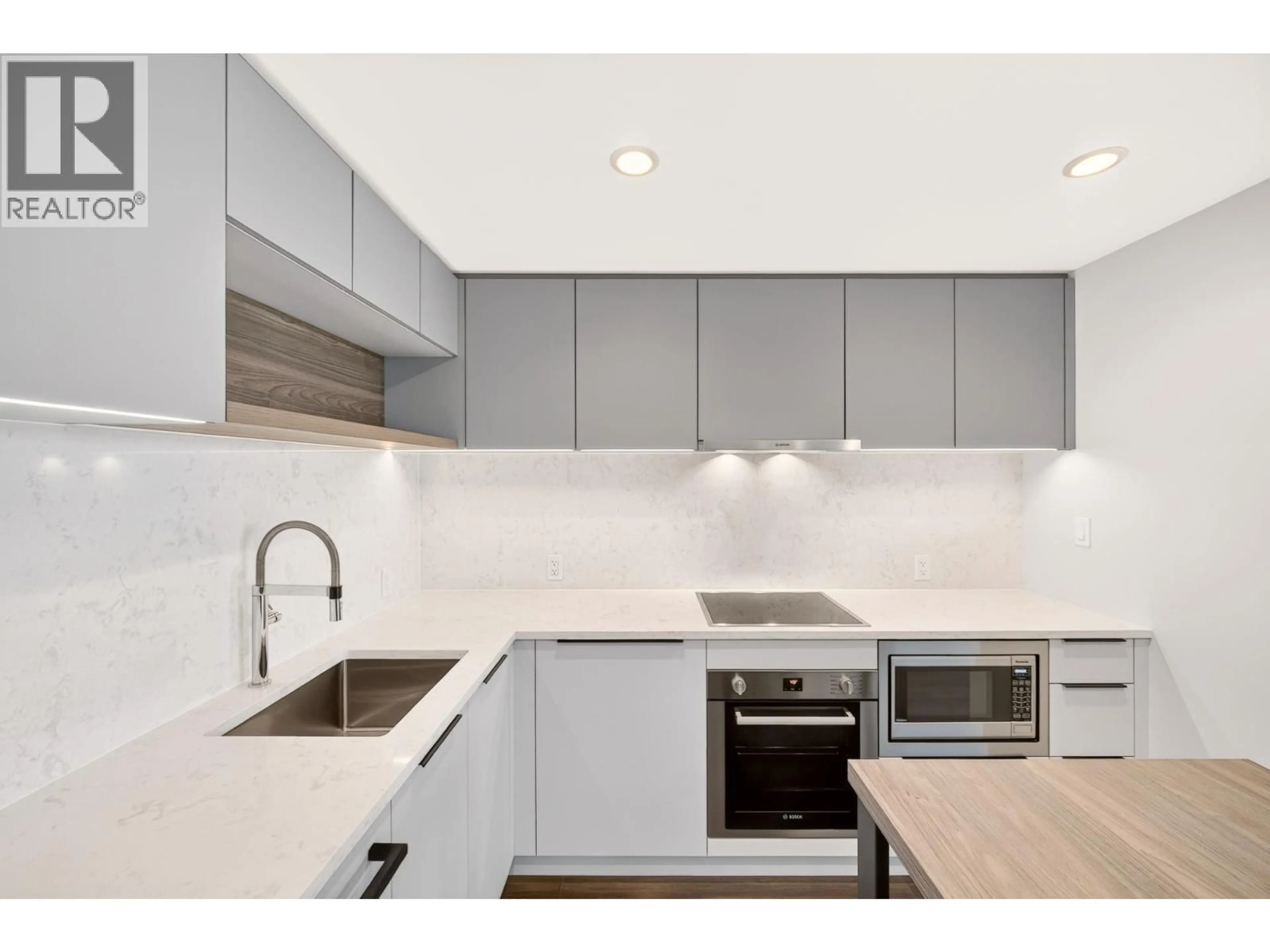 Unknown for 4005 - 567 EMERSON STREET, Coquitlam British Columbia V3J0M8