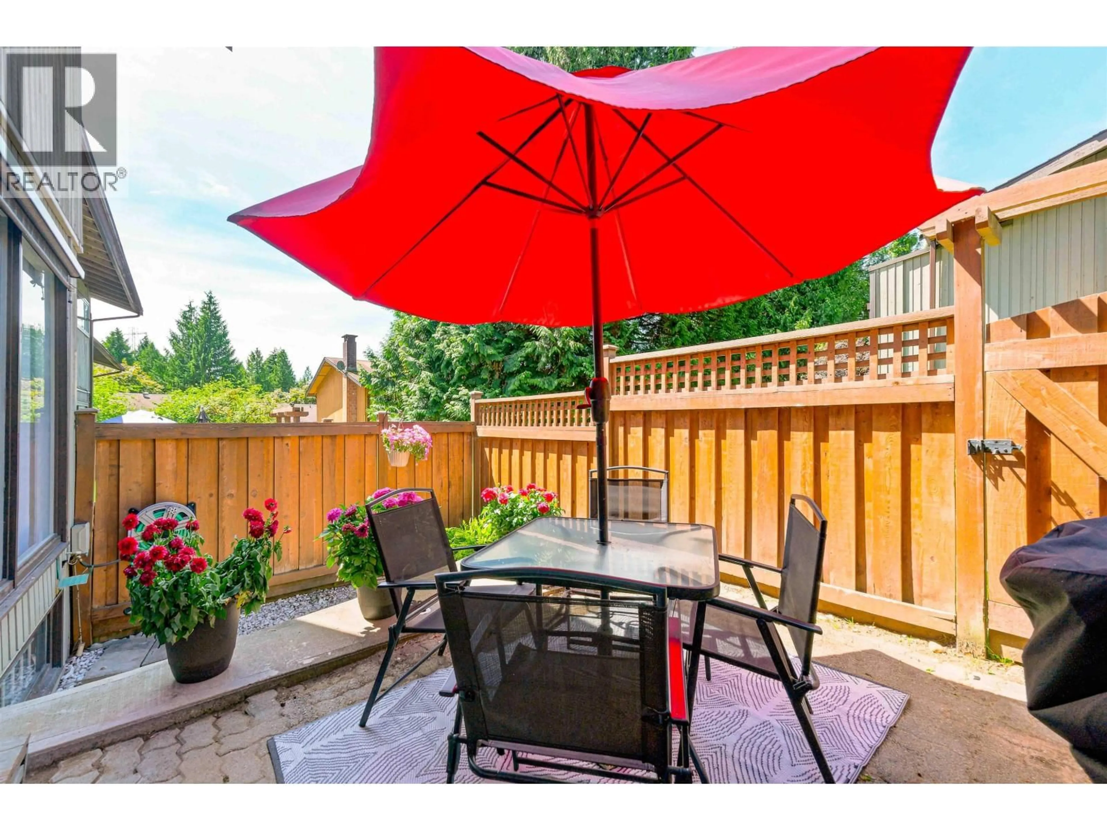 Patio, street for 3023 CENTAURUS DRIVE, Burnaby British Columbia V3J1A6