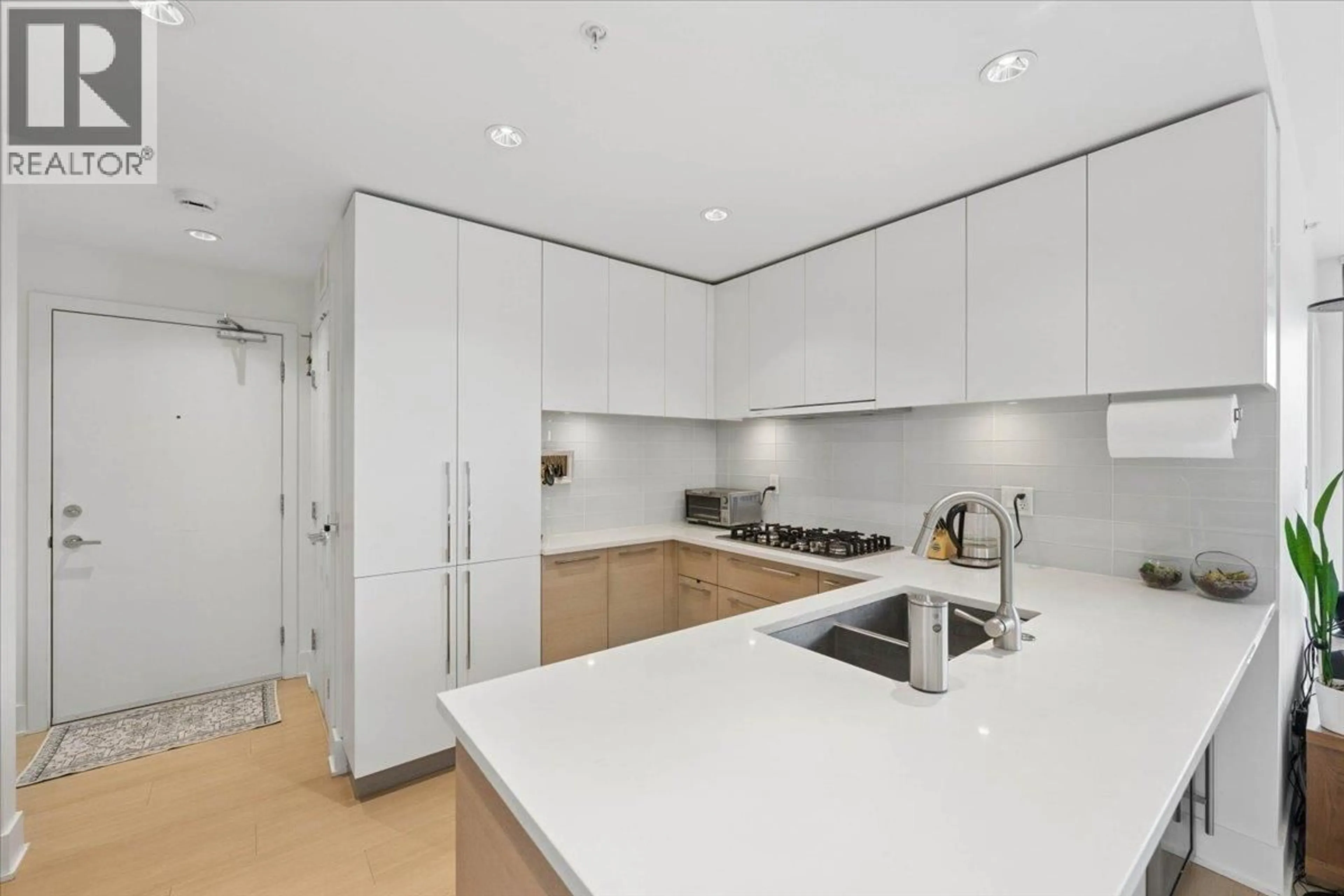 Standard kitchen, unknown for 2007 - 1188 PINETREE WAY, Coquitlam British Columbia V3B0K9