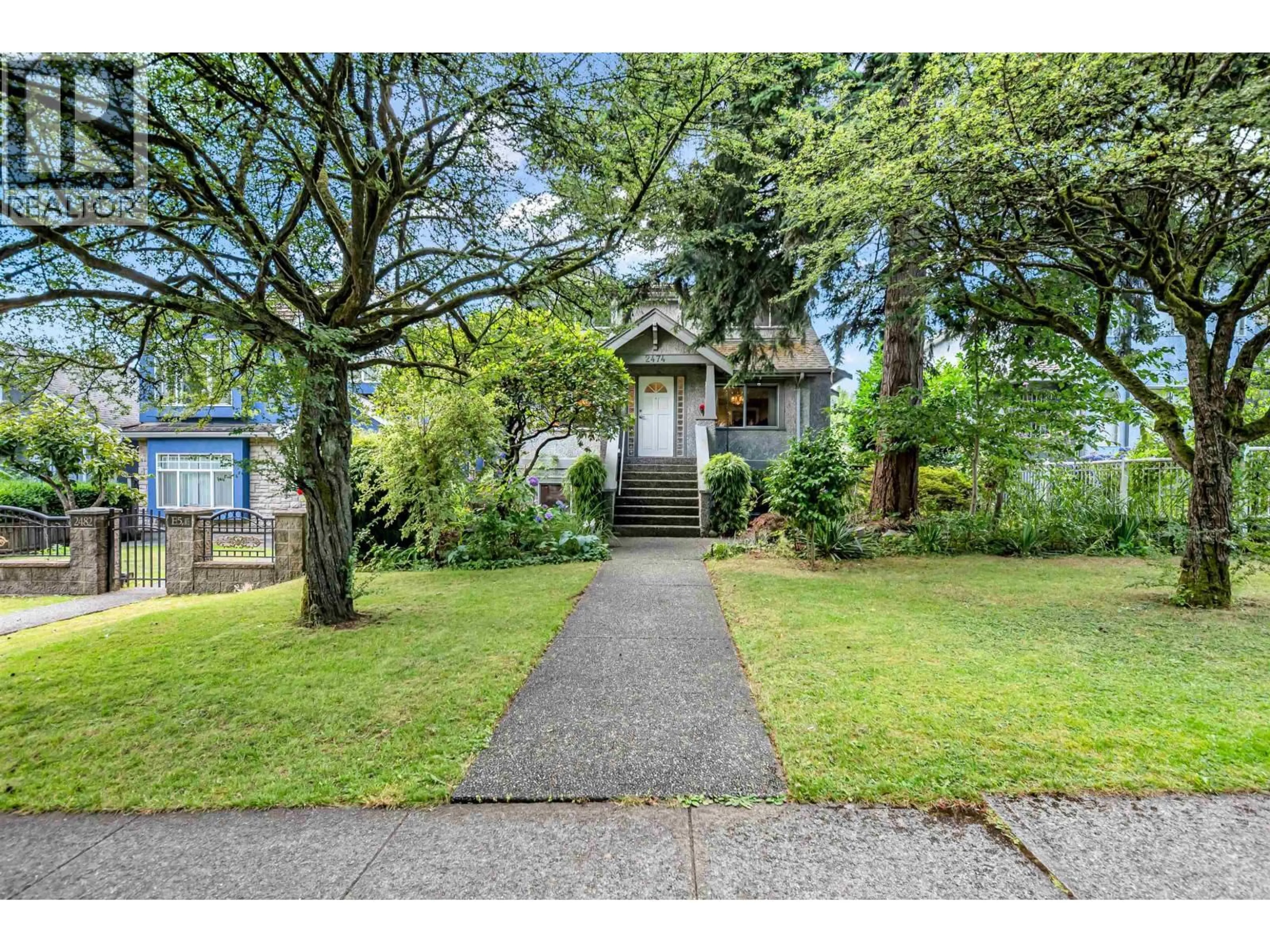 Unknown for 2474 EAST 5TH AVENUE, Vancouver British Columbia V5M1M5