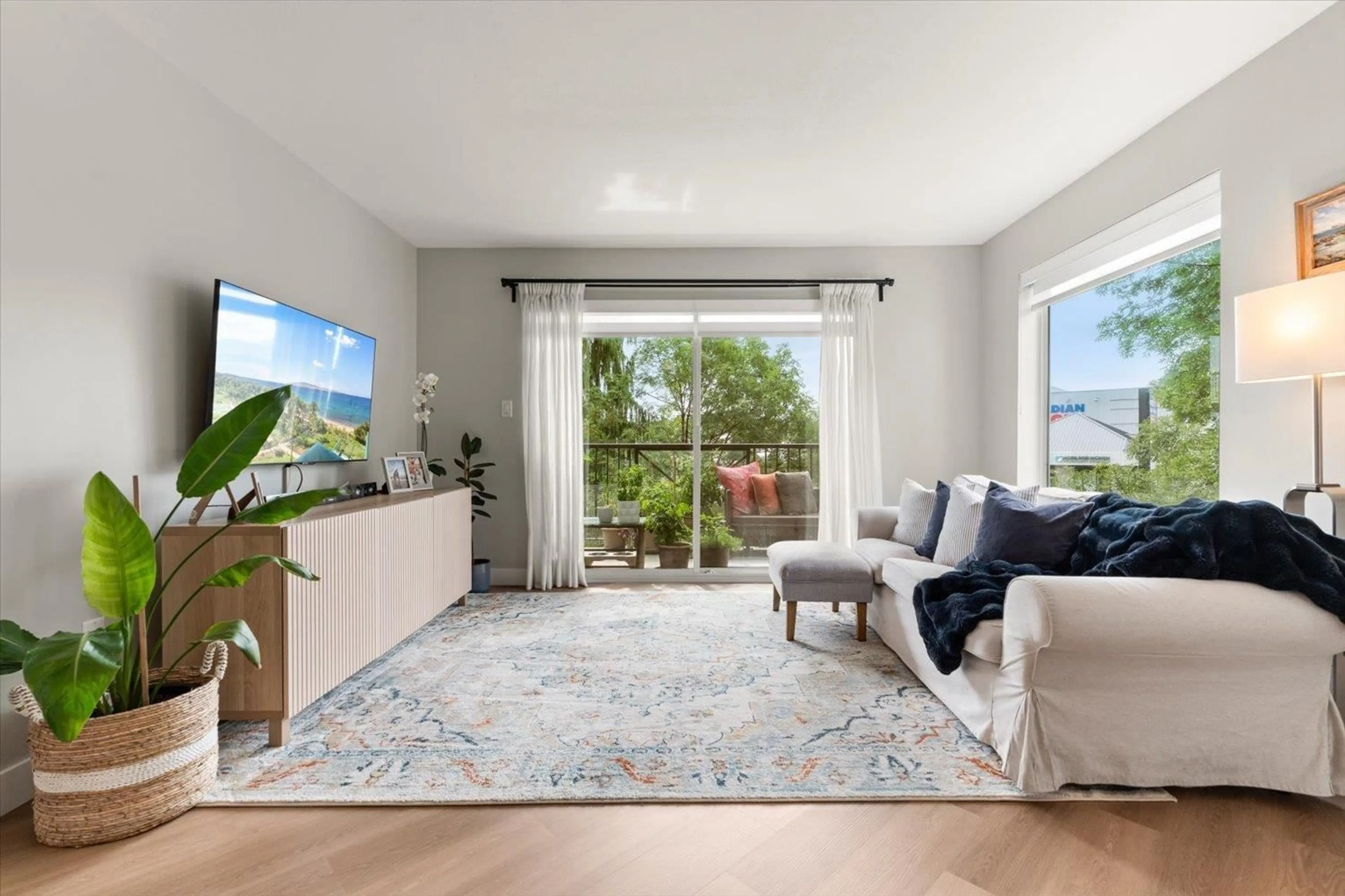 Living room with furniture, unknown for 222 - 32725 GEORGE FERGUSON WAY, Abbotsford British Columbia V2T5M5