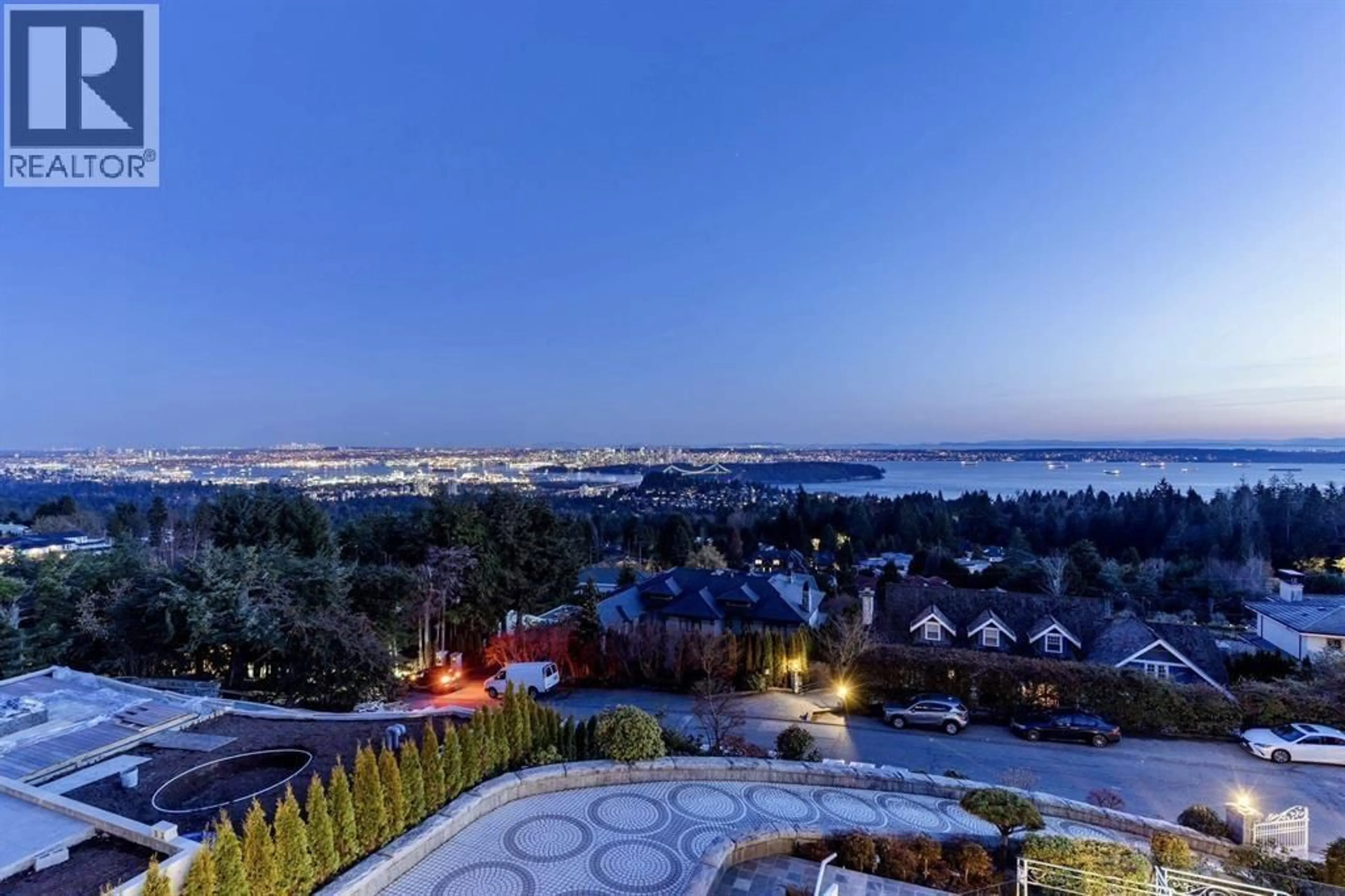 Patio, water/lake/river/ocean view for 965 KING GEORGES WAY, West Vancouver British Columbia V7S1S6