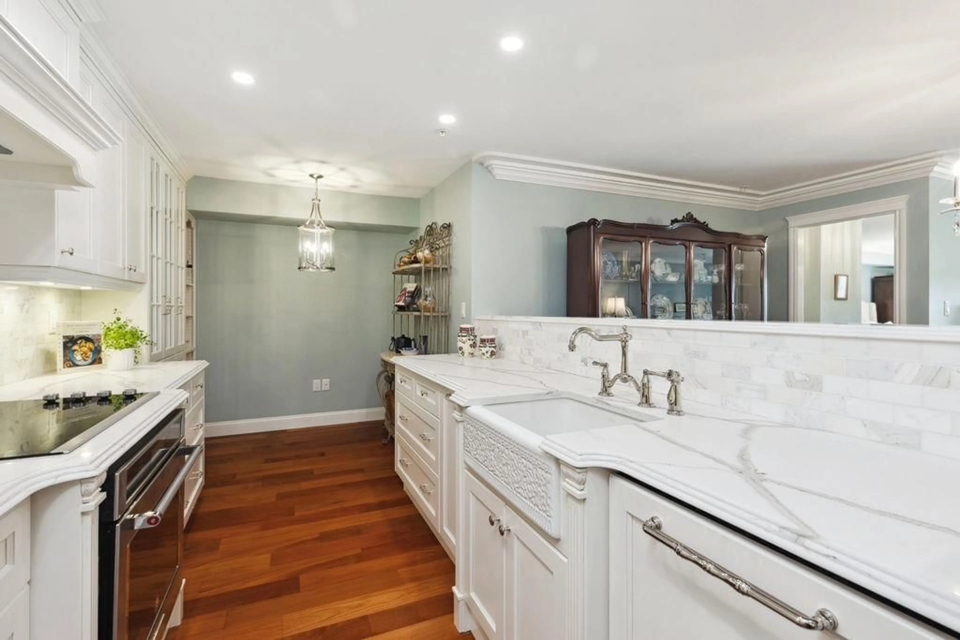 Unknown for 220 - 15210 PACIFIC AVENUE, White Rock British Columbia V4B5L2