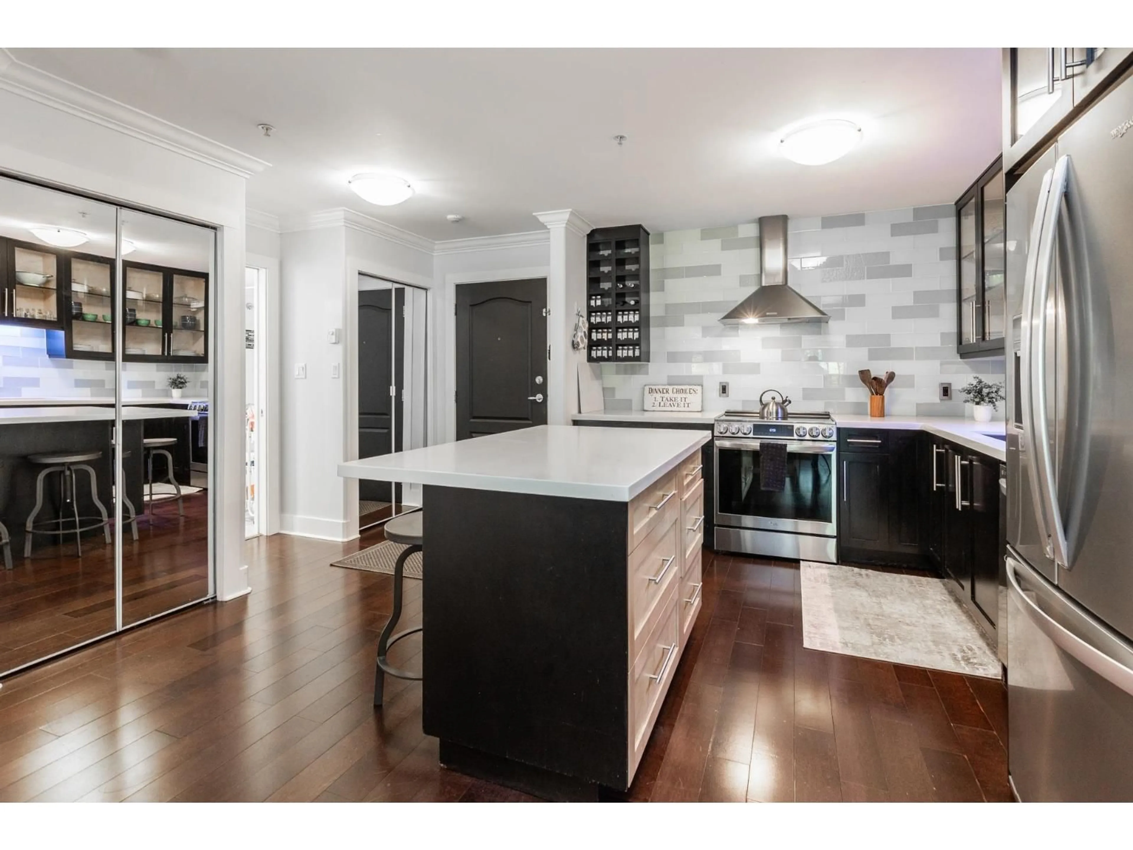 Open concept kitchen, unknown for 316 - 22022 49 AVENUE, Langley British Columbia V3A3R9