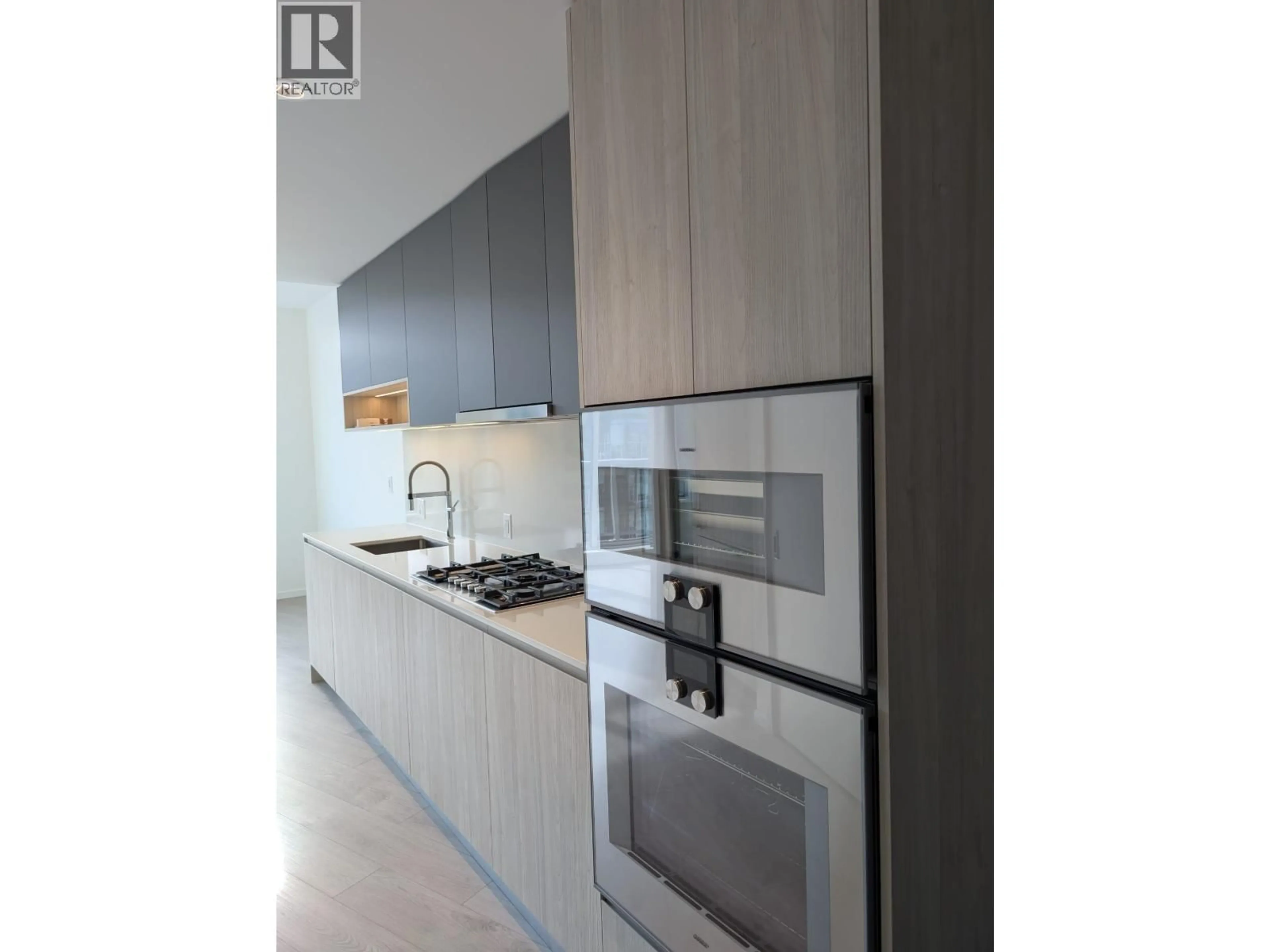 Standard kitchen, unknown for 1310 - 6300 MINORU BOULEVARD, Richmond British Columbia V6Y0N1