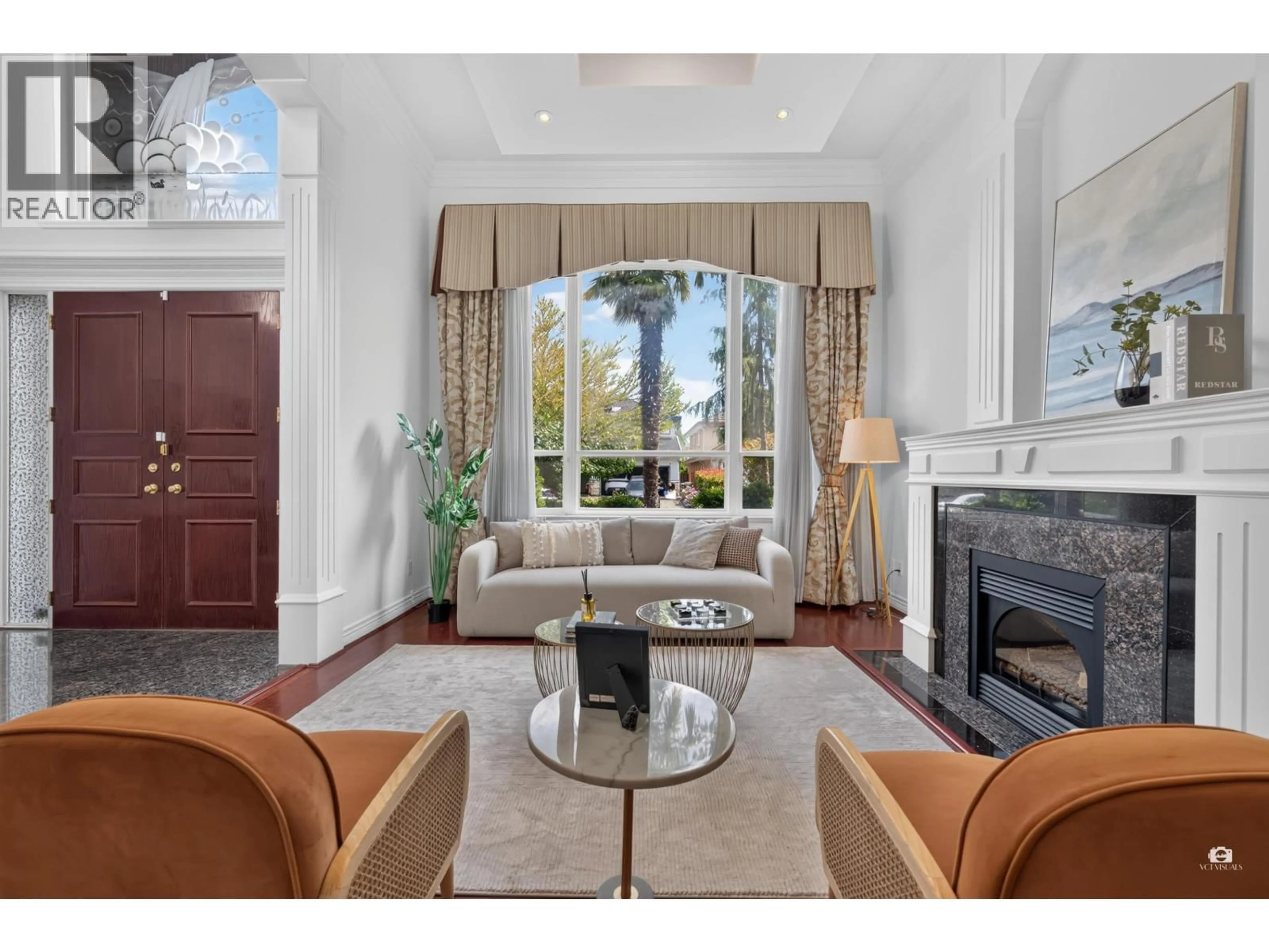Living room with furniture, unknown for 6286 DUNSMUIR CRESCENT, Richmond British Columbia V7C5R6