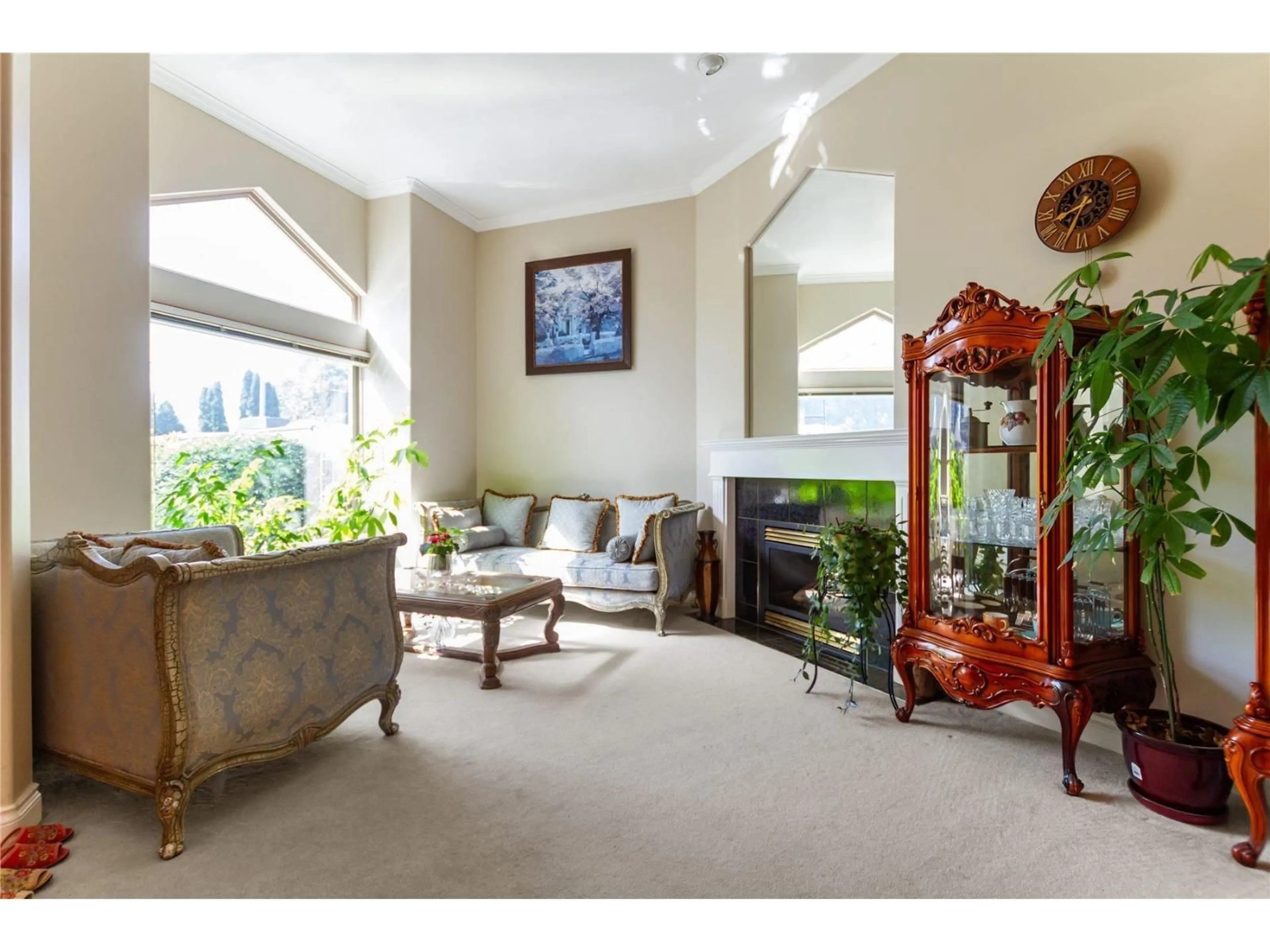 Living room with furniture, carpet floor for 11167 160A STREET, Surrey British Columbia V4N4Z2