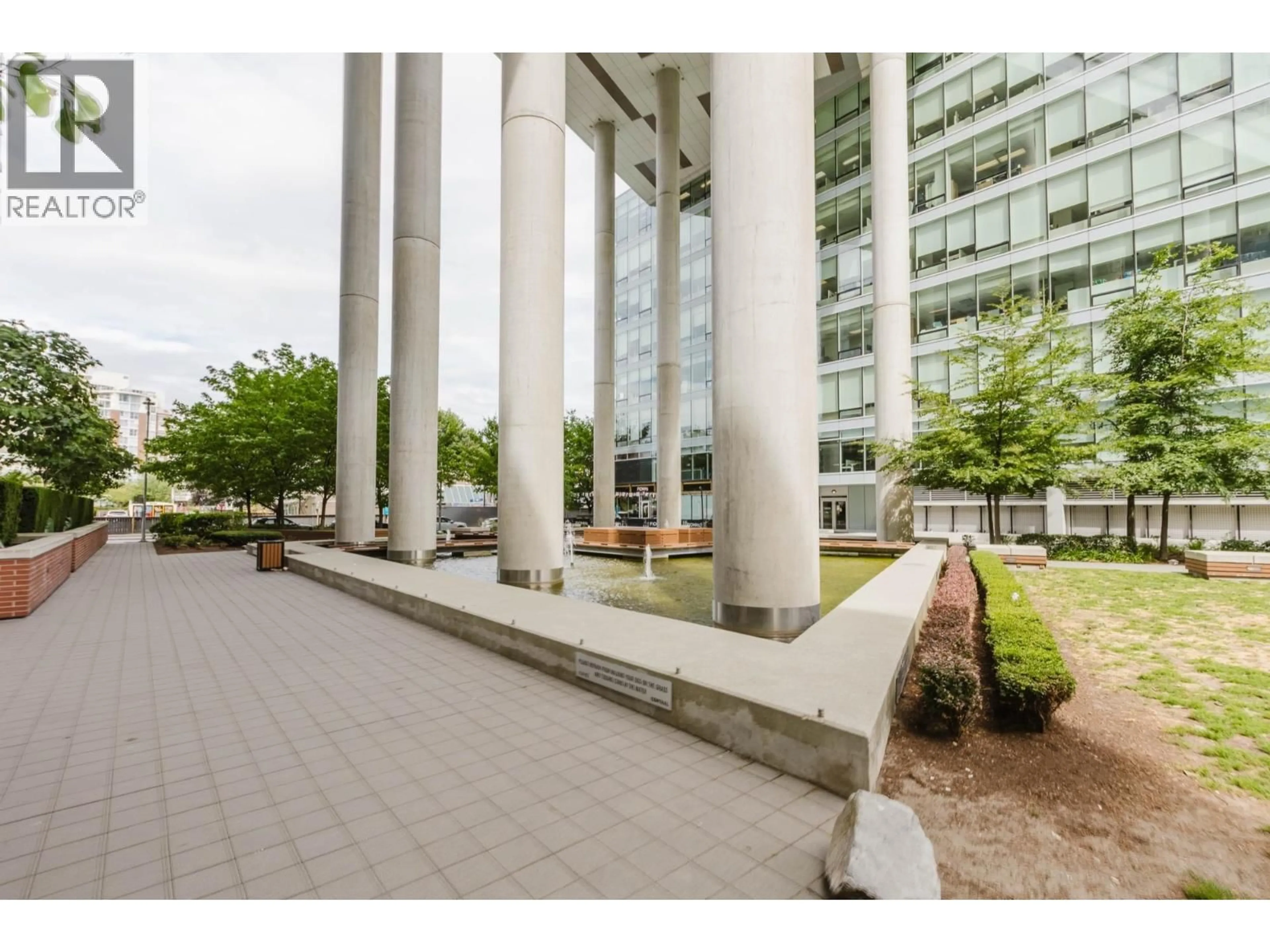 Patio, building for 1821 - 1618 QUEBEC STREET, Vancouver British Columbia V6A0C5