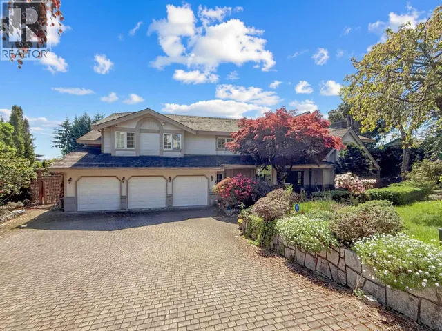 740 KNOCKMAROON ROAD, West Vancouver 3