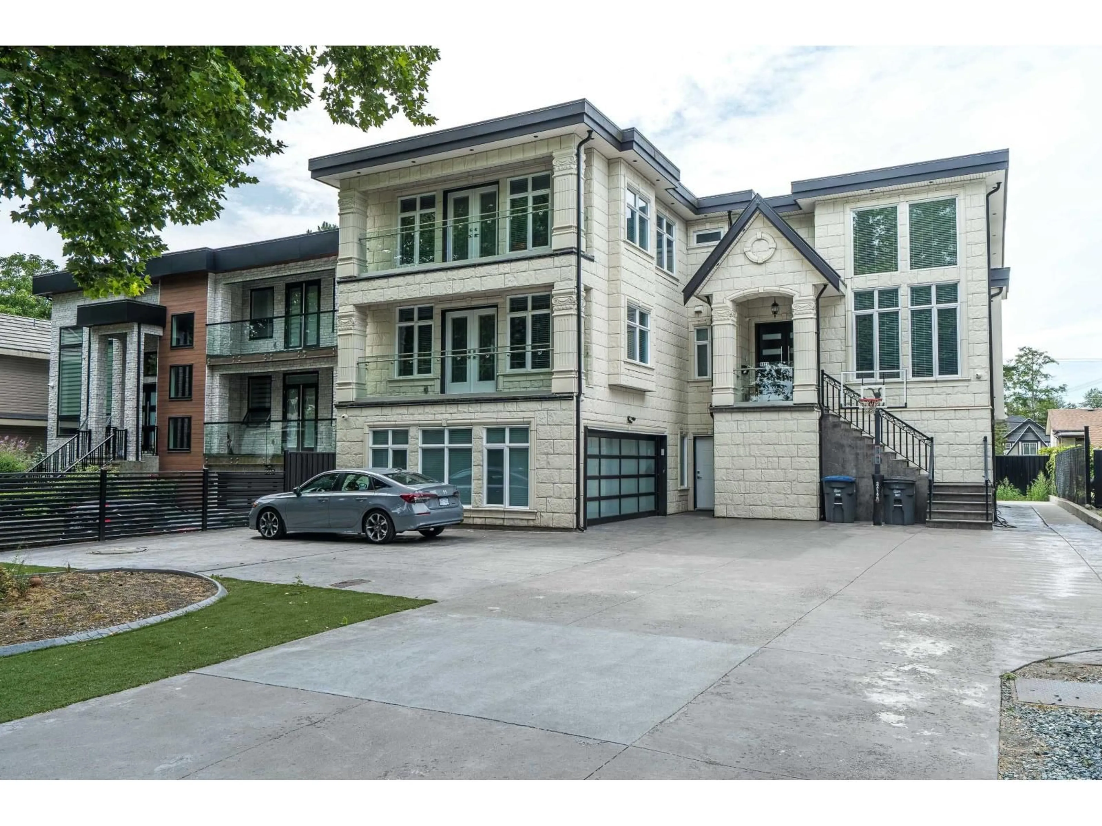 Unknown for 9021 BEN NEVIS CRESCENT, Surrey British Columbia V3V6K6