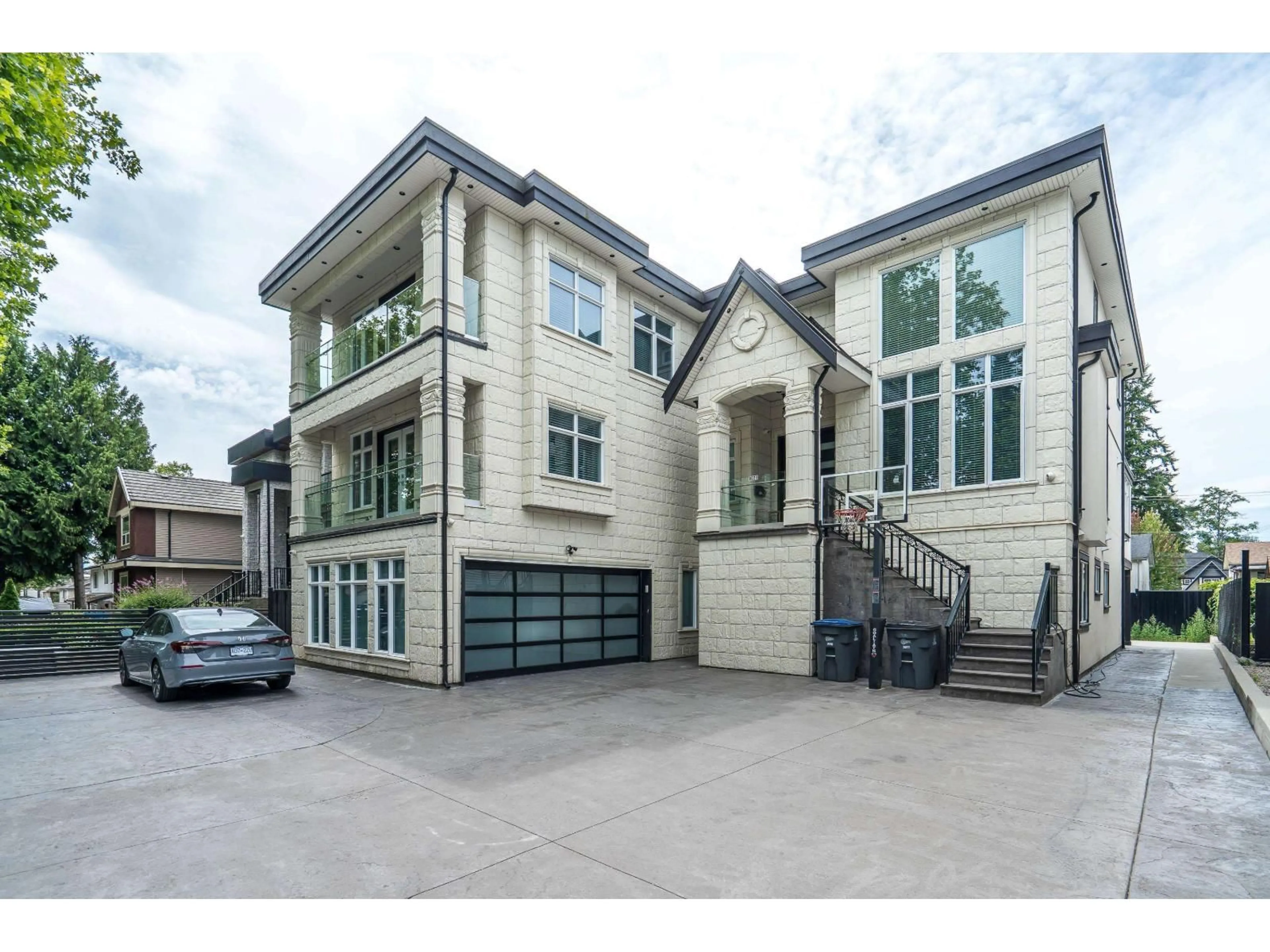 Unknown for 9021 BEN NEVIS CRESCENT, Surrey British Columbia V3V6K6