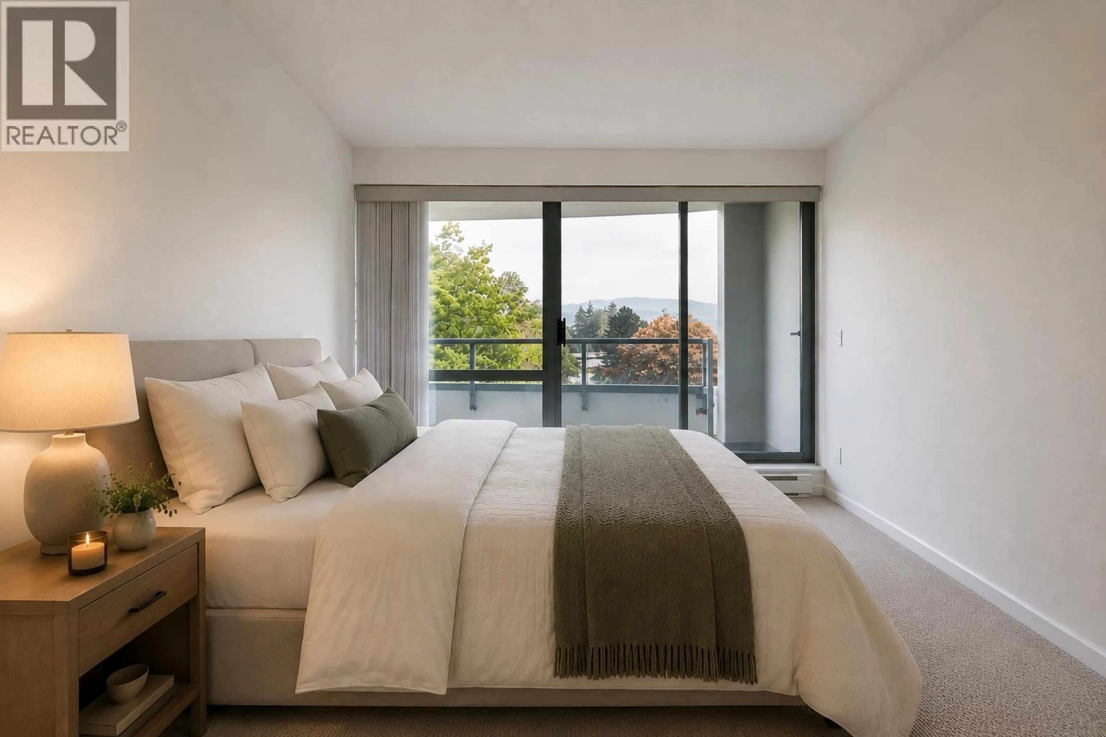 Bedroom with bed, unknown for 807 - 6611 SOUTHOAKS CRESCENT, Burnaby British Columbia V5E4L5