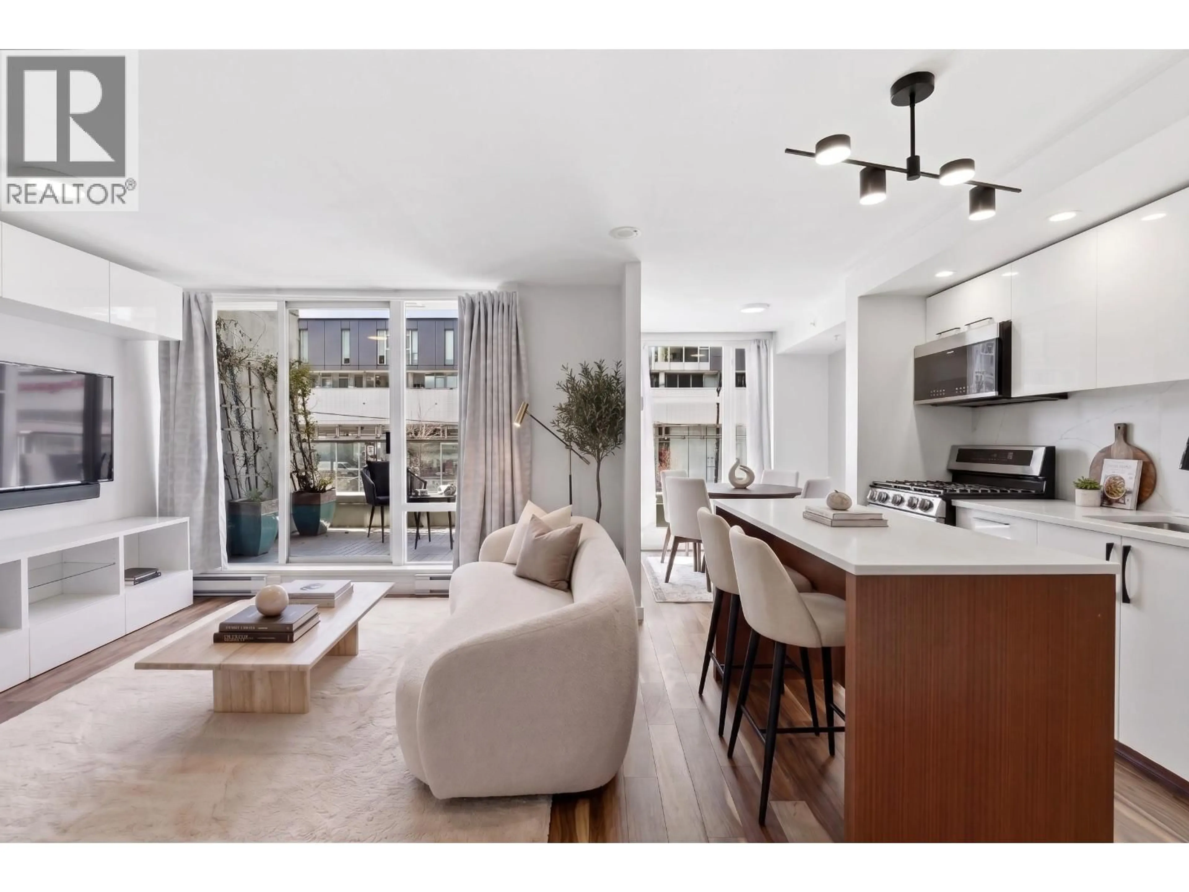 Open concept kitchen, unknown for 312 - 328 11TH AVENUE, Vancouver British Columbia V5T4W1