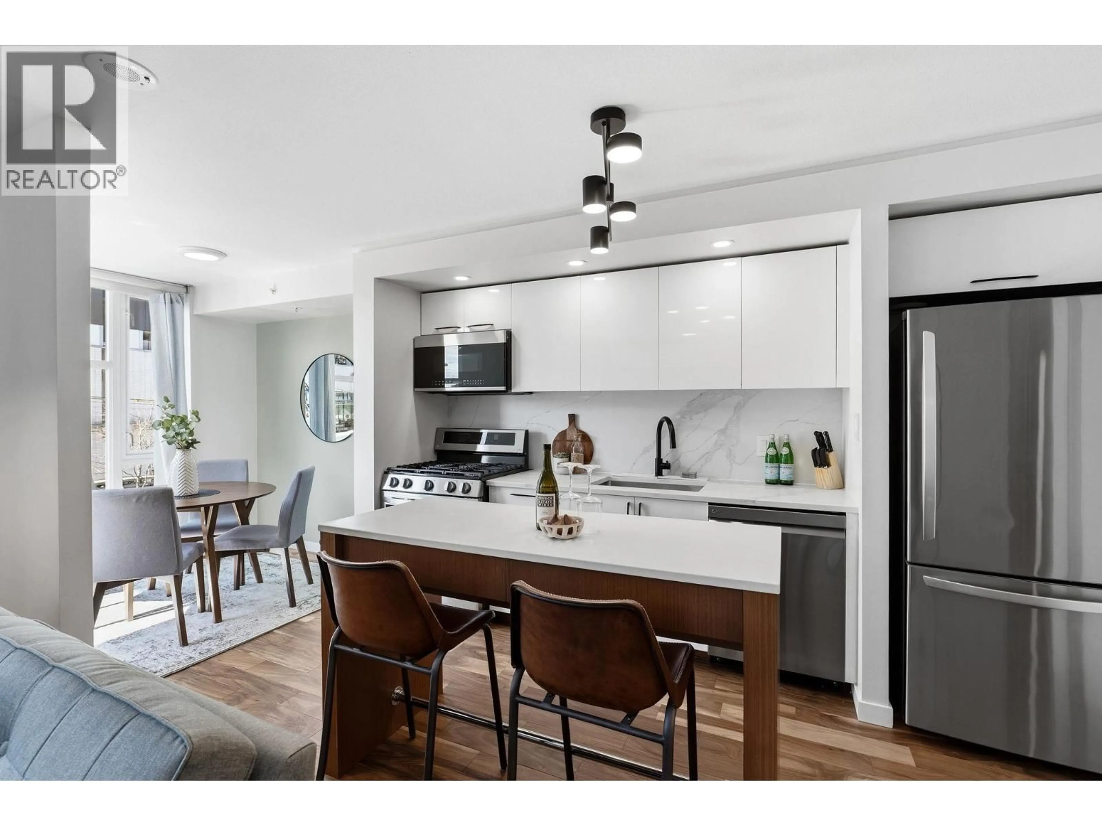 Open concept kitchen, unknown for 312 - 328 11TH AVENUE, Vancouver British Columbia V5T4W1