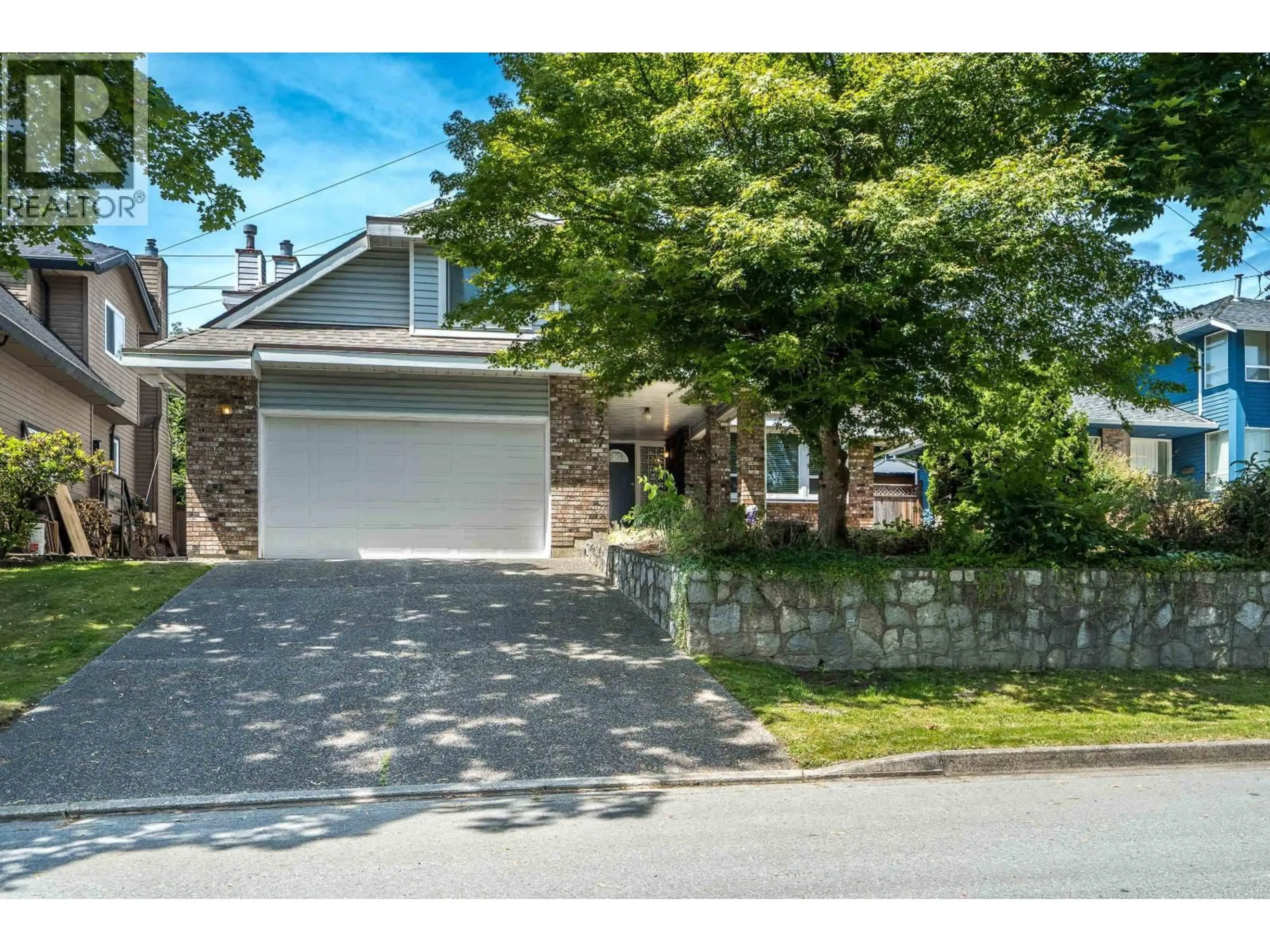 Unknown for 2577 STONEY CREEK PLACE, Burnaby British Columbia V3J7S4