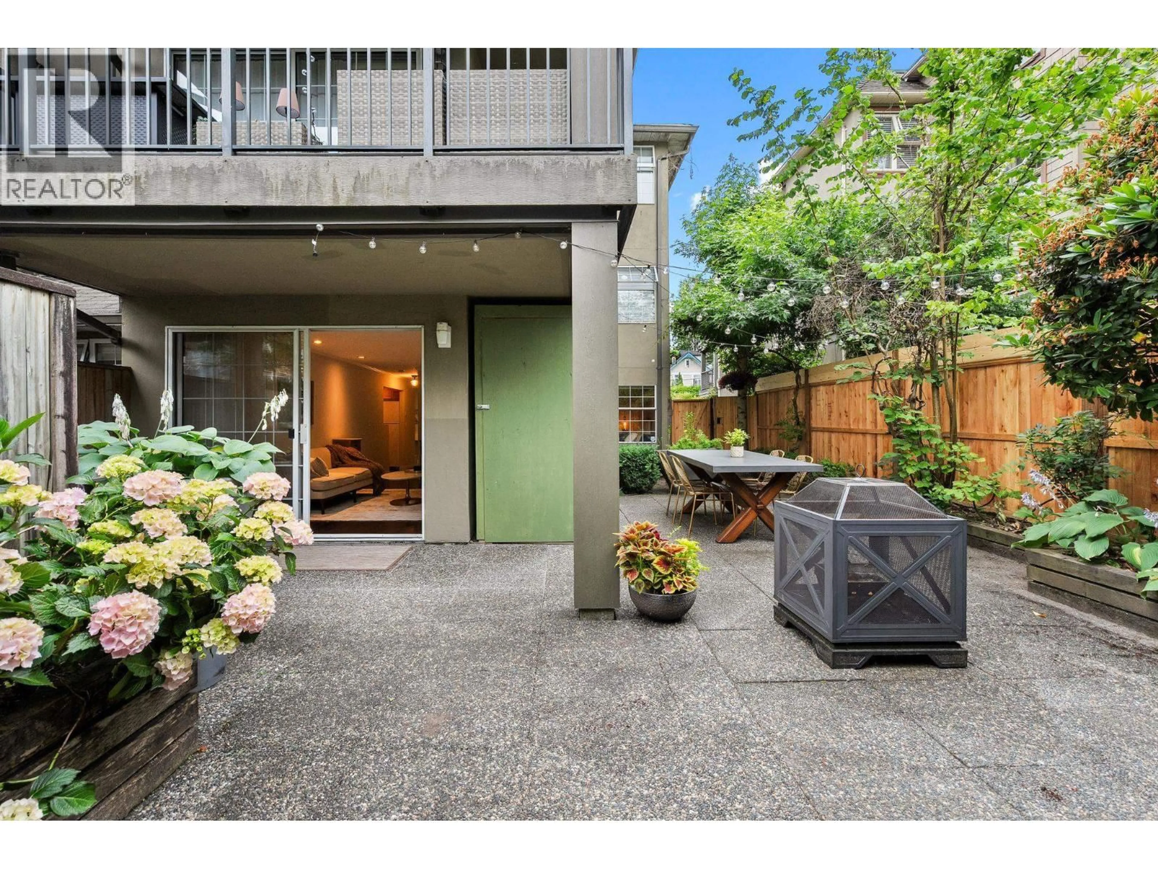 Patio, street for 104 - 925 15TH AVENUE, Vancouver British Columbia V5Z1S1