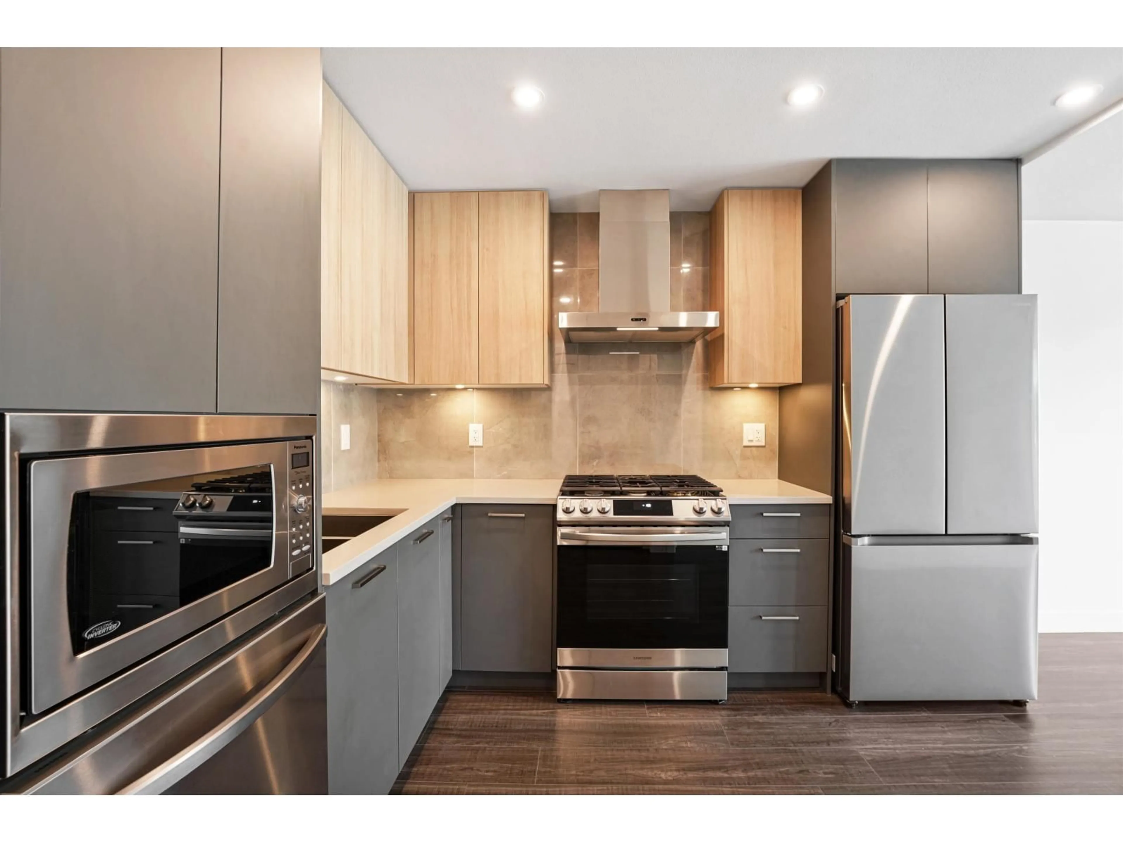 Unknown for 216 - 31900 RAVEN AVENUE, Mission British Columbia V2V1B8