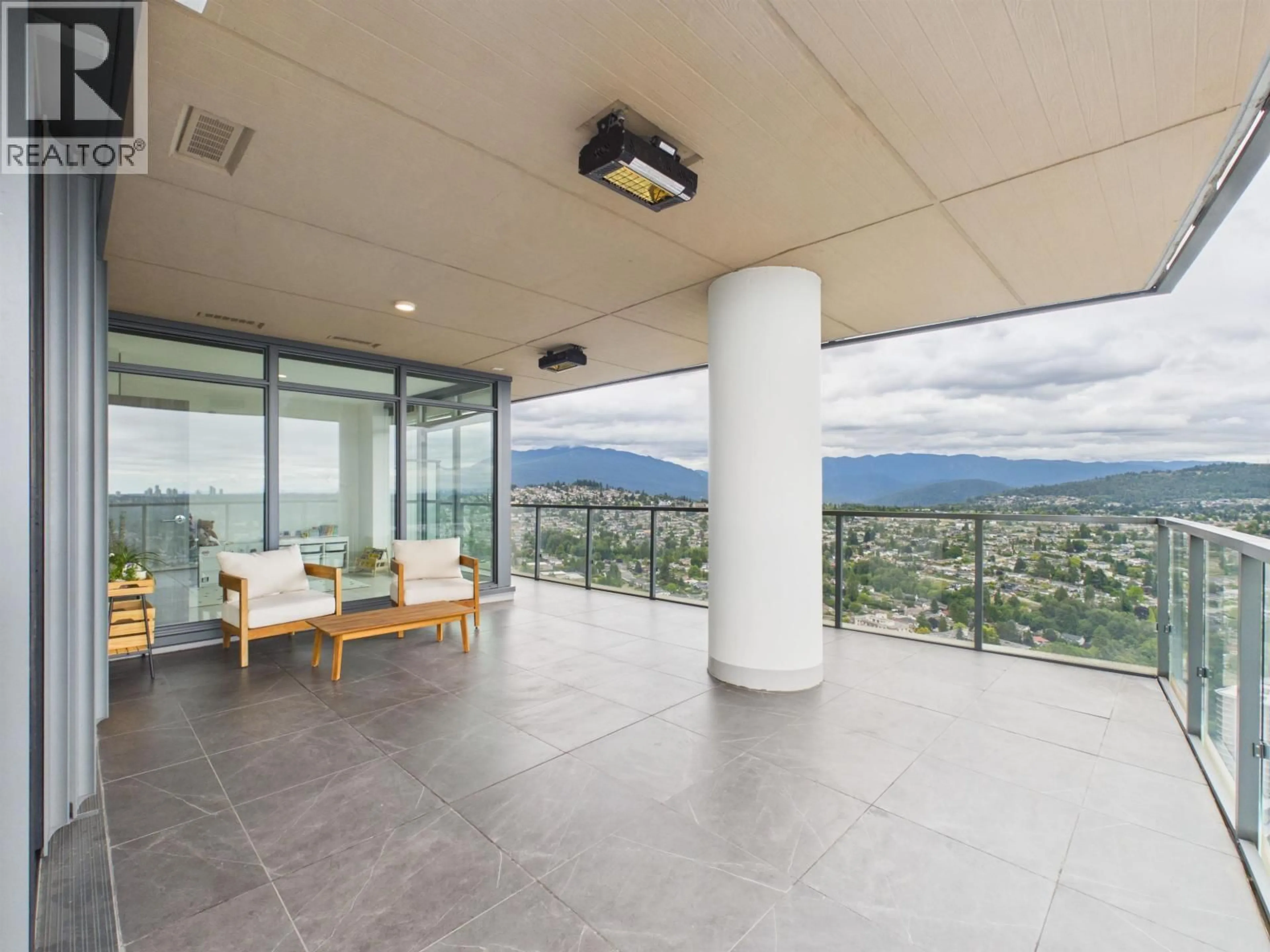 Indoor foyer for 4906 - 4880 LOUGHEED HIGHWAY, Burnaby British Columbia V5C0N1