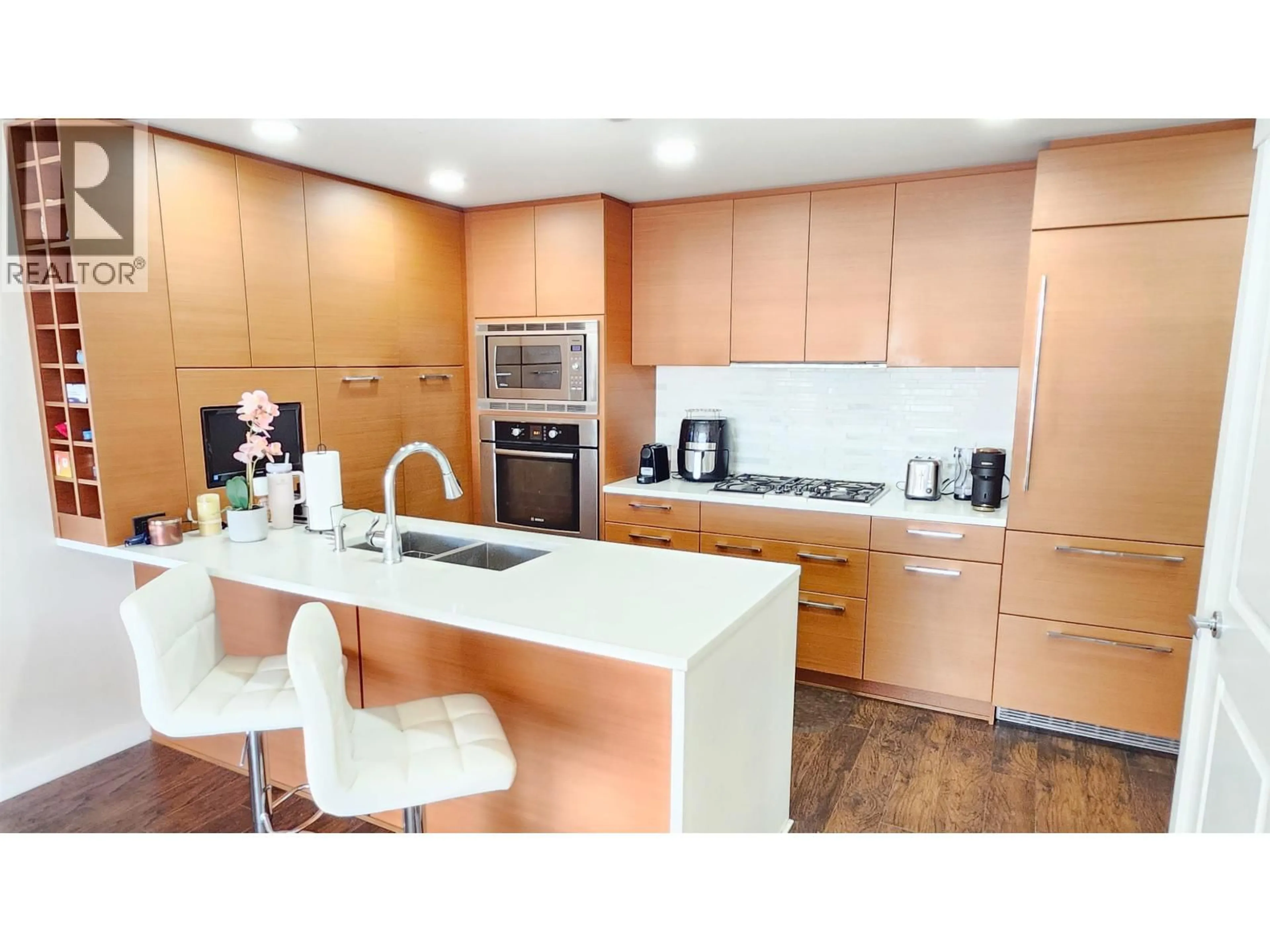 Unknown for 605 - 5868 AGRONOMY ROAD, Vancouver British Columbia V6T0B5