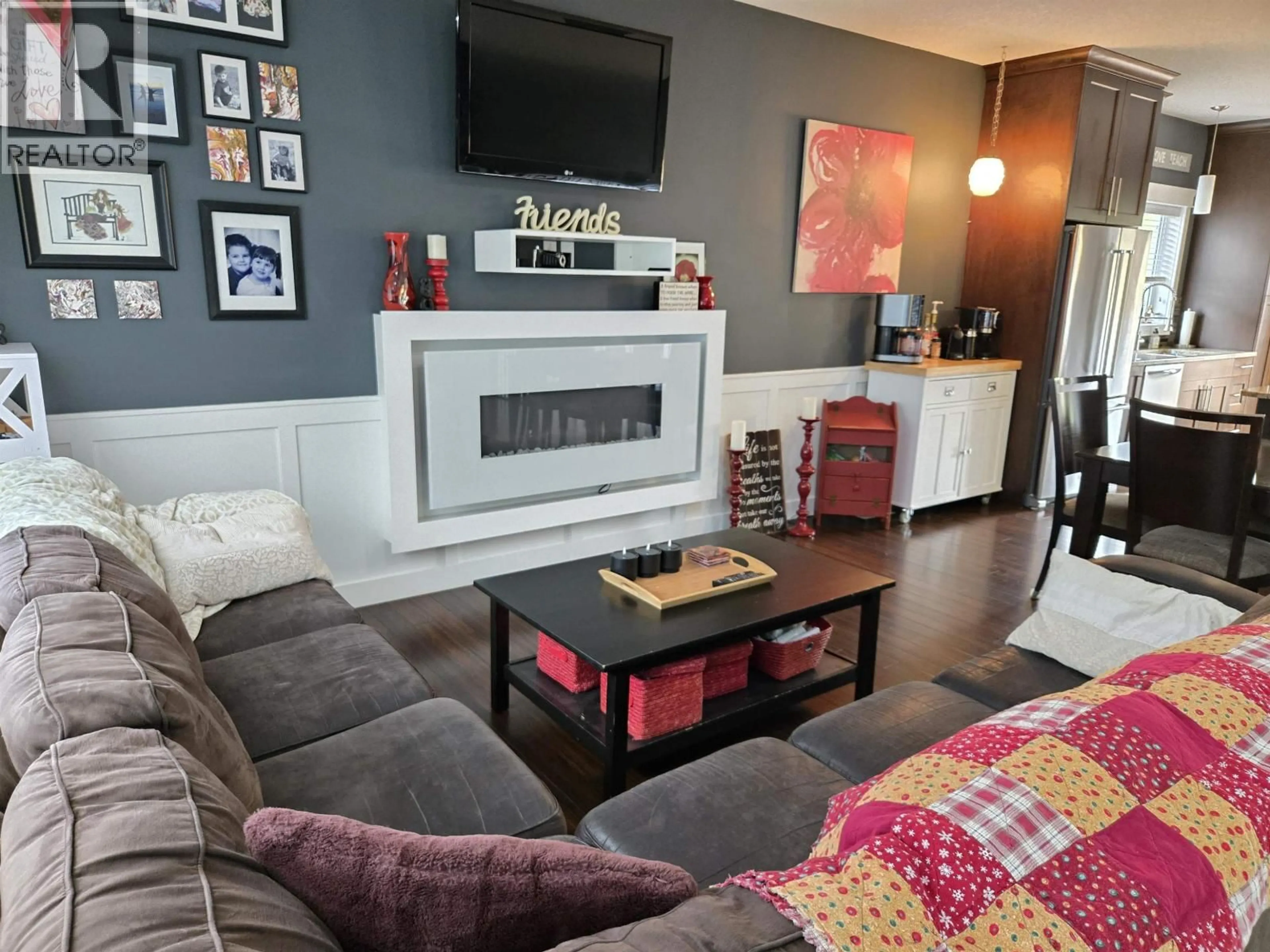 Living room with furniture, unknown for 2632 LINKS DRIVE, Prince George British Columbia V2K0A5