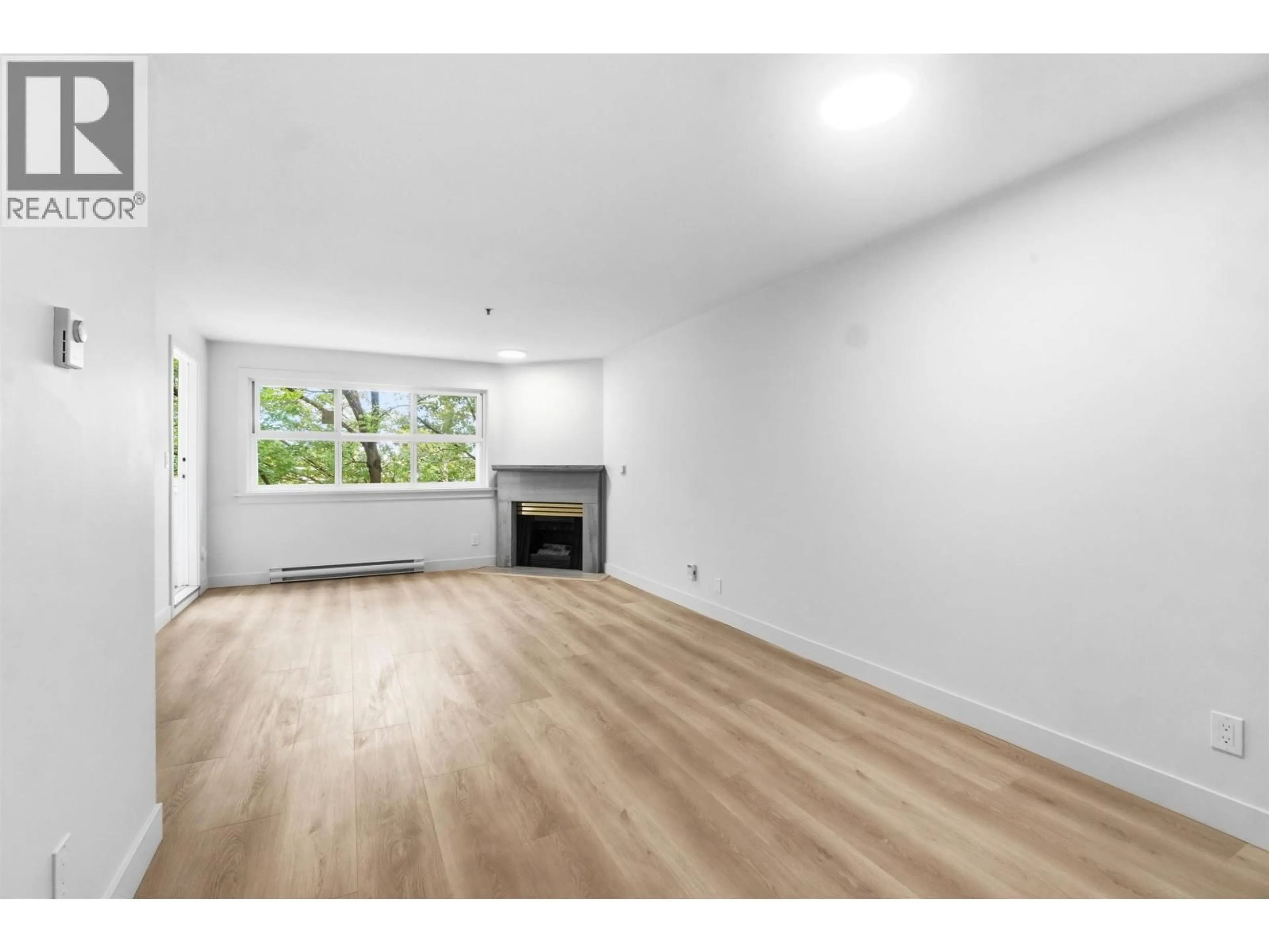 A pic of a room for 305 - 2928 COMMERCIAL DRIVE, Vancouver British Columbia V5N4C9