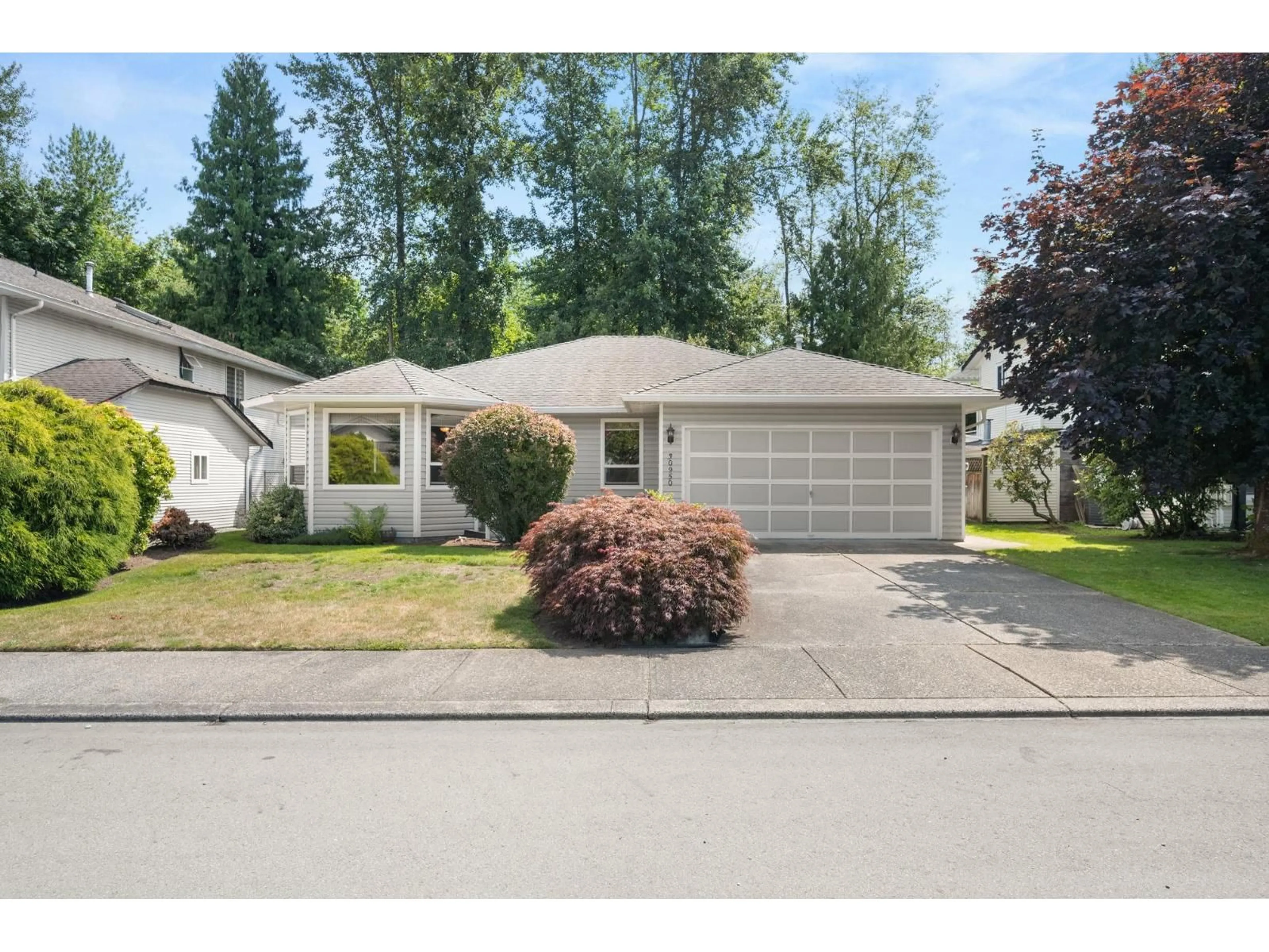 Home with vinyl exterior material, street for 30950 GARDNER AVENUE, Abbotsford British Columbia V2T5E4
