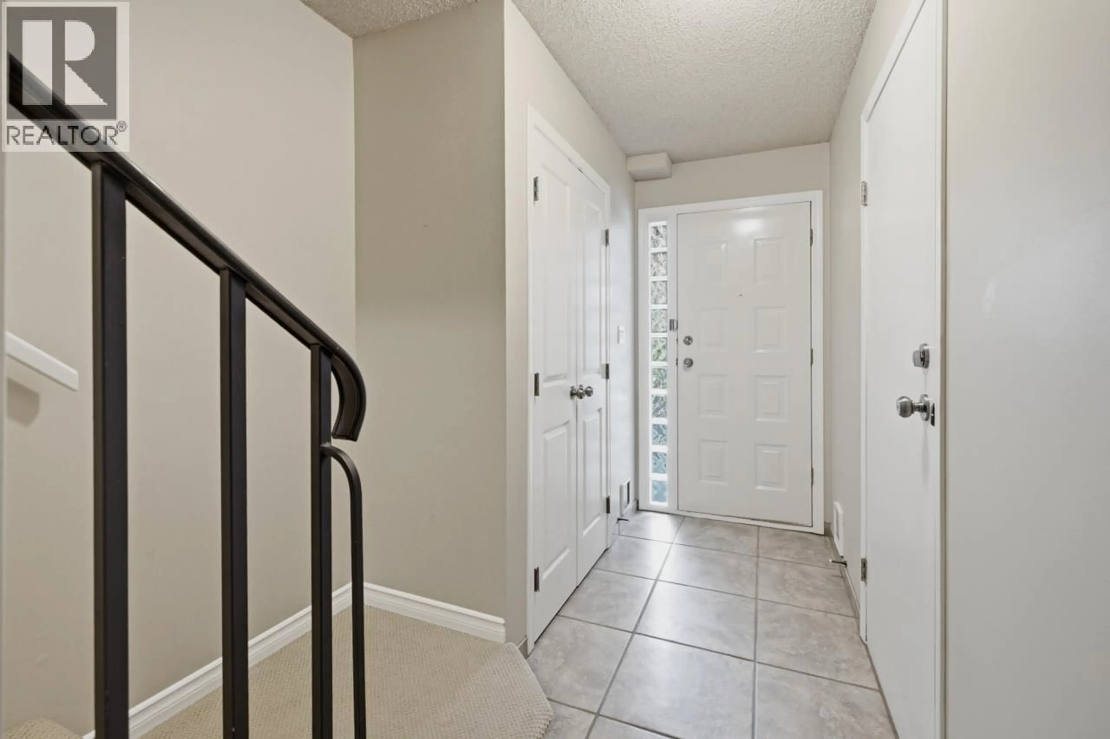 Indoor entryway for 7 - 2990 MARINER WAY, Coquitlam British Columbia V3C4K1