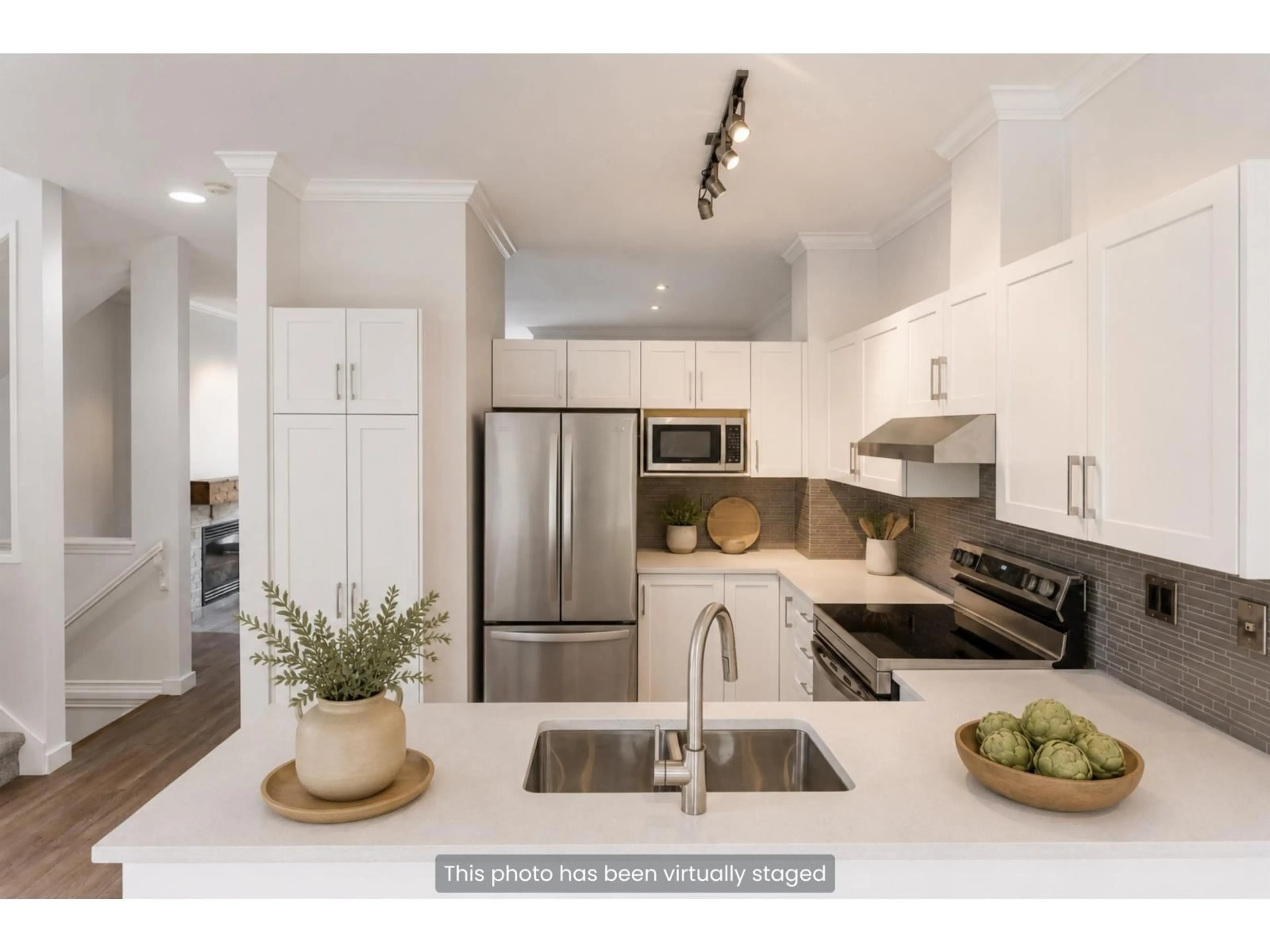Open concept kitchen, unknown for 10 - 14959 58 AVENUE, Surrey British Columbia V3S9Y9