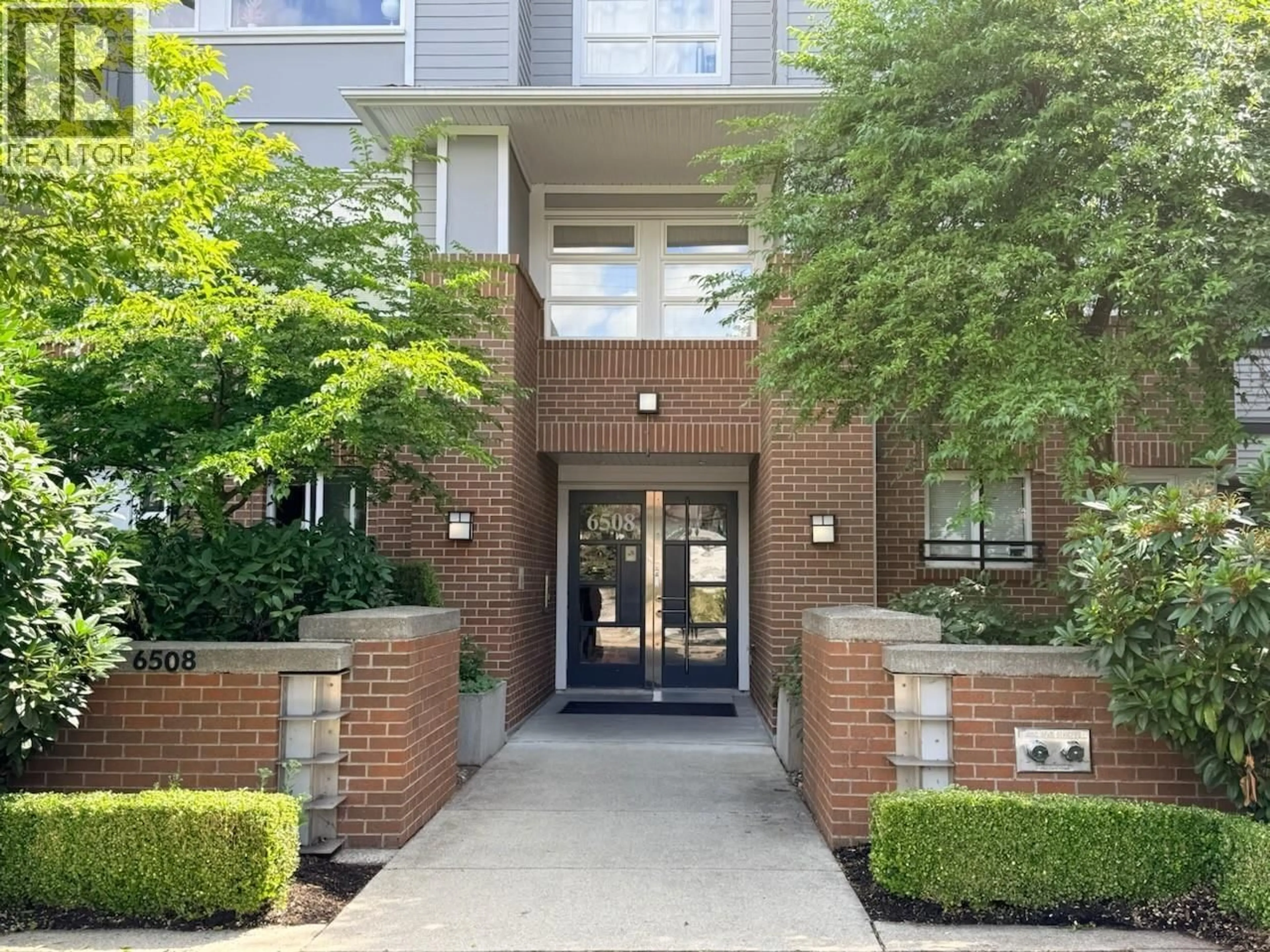 Unknown for 413 - 6508 DENBIGH AVENUE, Burnaby British Columbia V5H4W6