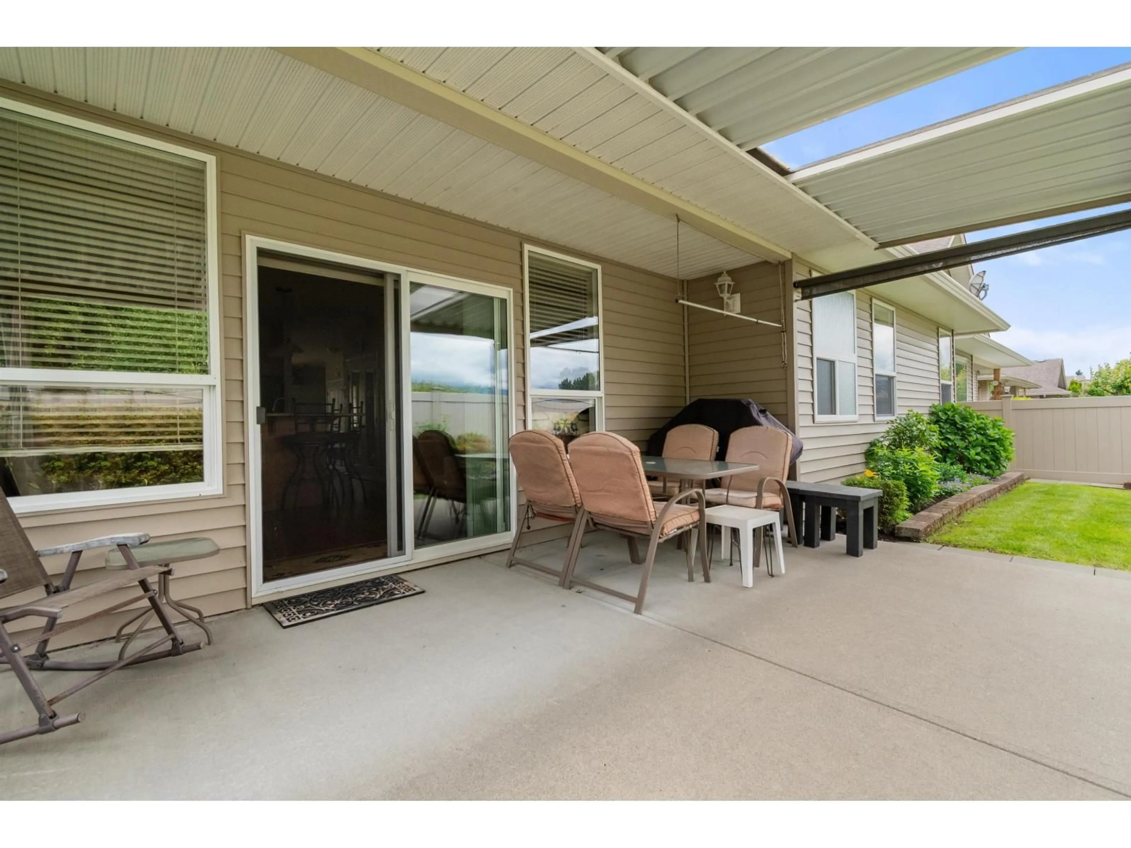 Patio, unknown for 46581 STONEY CREEK DRIVE, Sardis British Columbia V2R0E4