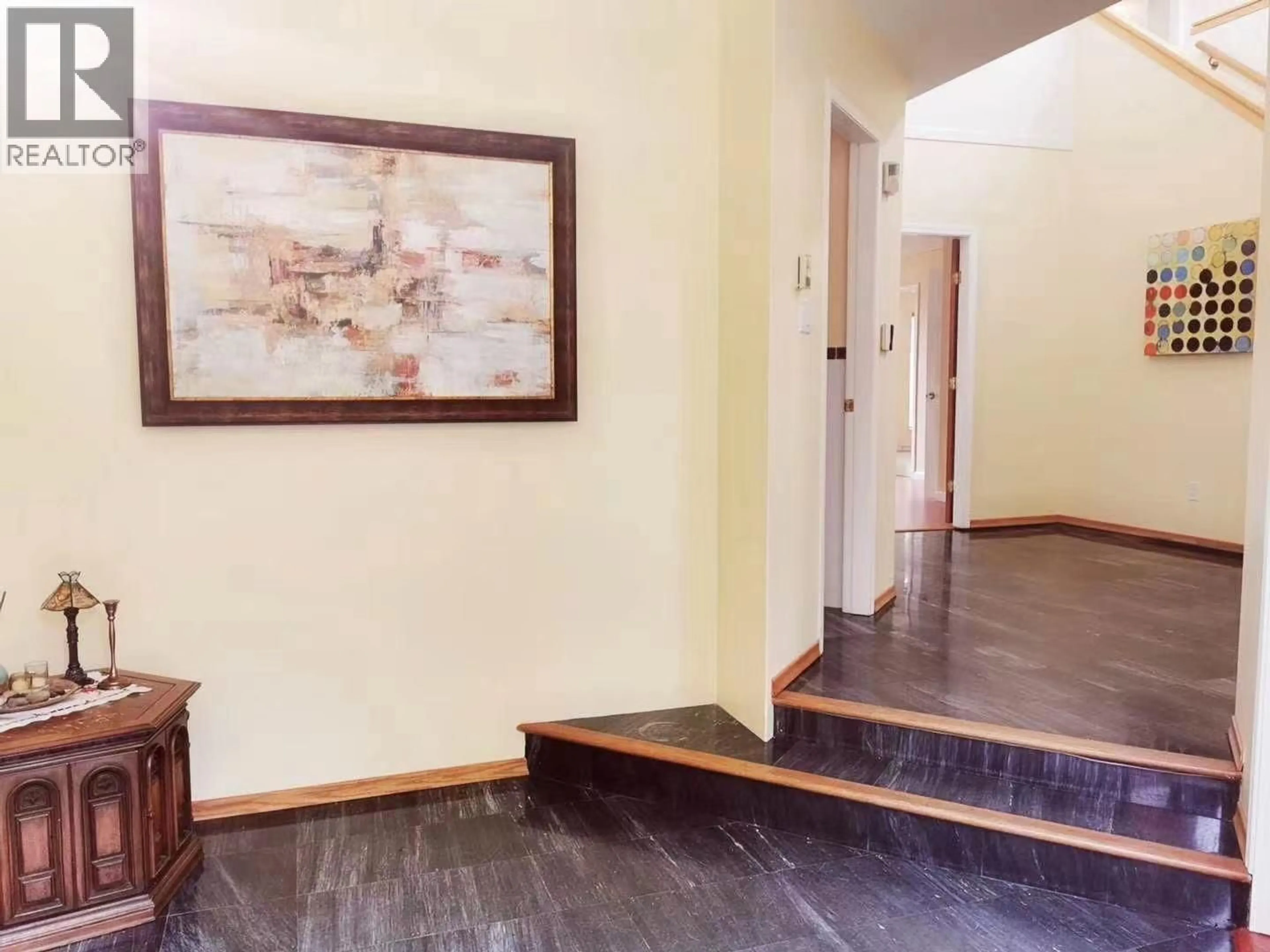 Indoor foyer for 4055 31ST AVENUE, Vancouver British Columbia V6S1Y7