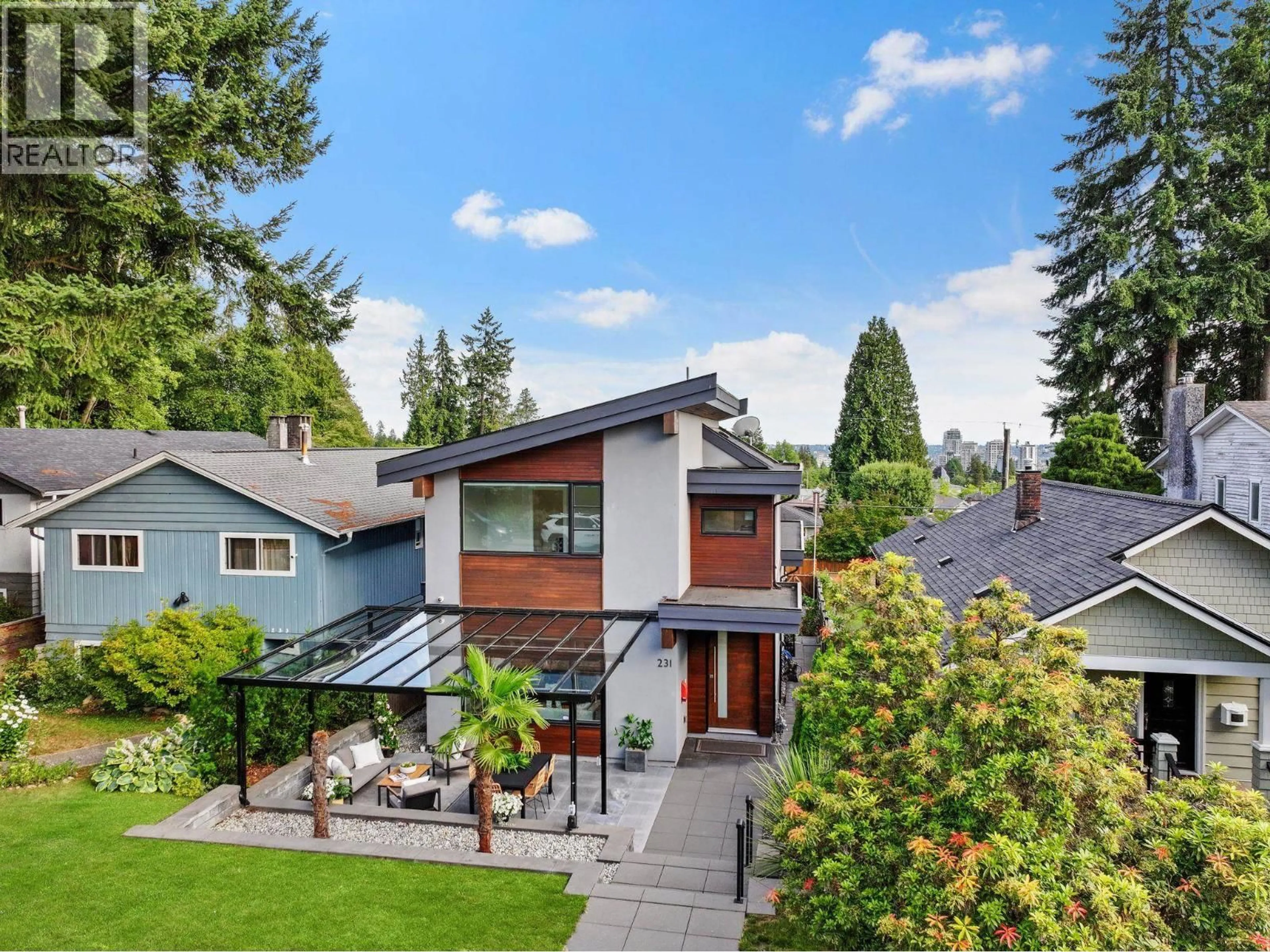 Unknown for 231 27 STREET, North Vancouver British Columbia V7N1B7