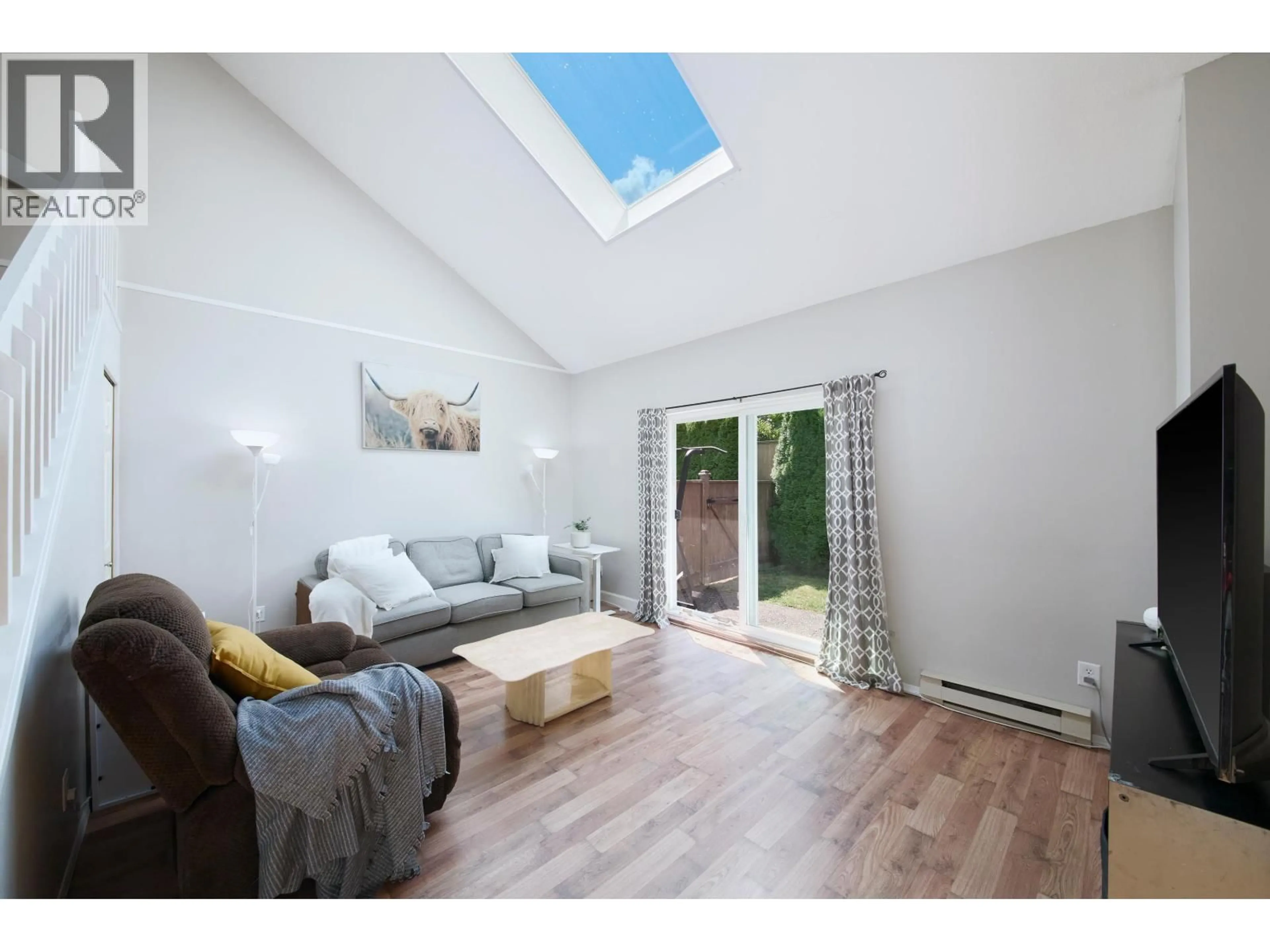 A pic of a room for 4 - 12070 207A STREET, Maple Ridge British Columbia V2X9X9