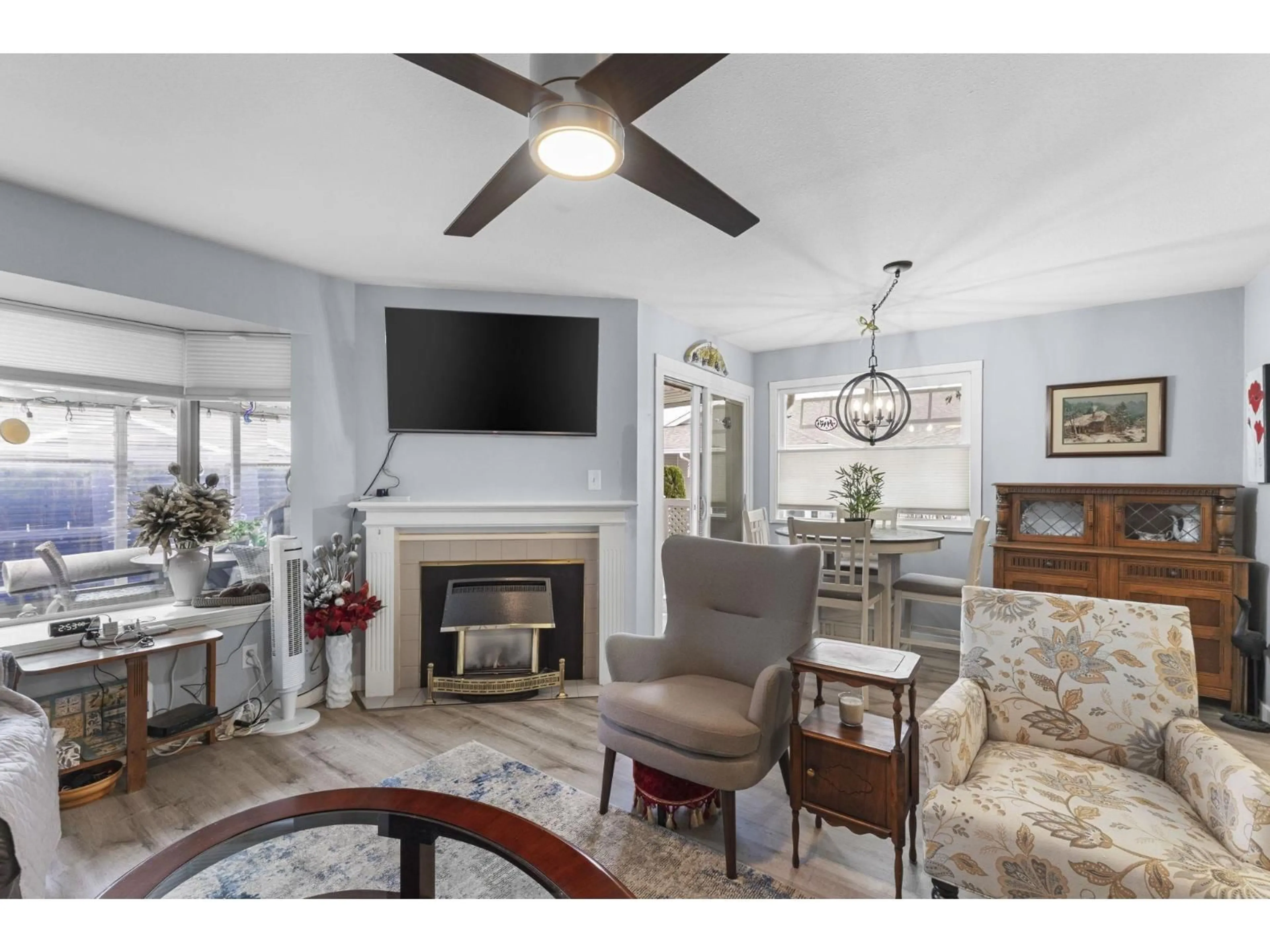 Living room with furniture, unknown for 134 - 7610 EVANS ROAD, Chilliwack British Columbia V2R2T4