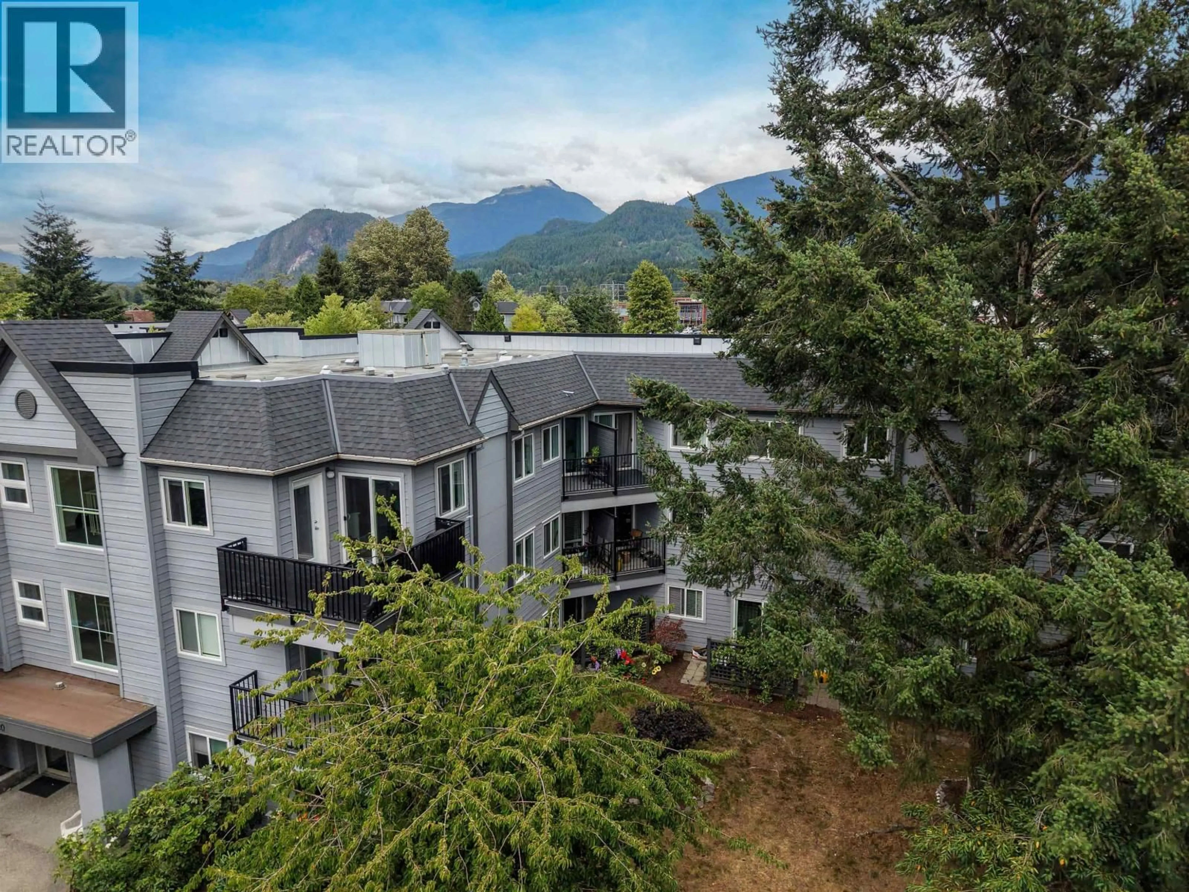 A pic from outside/outdoor area/front of a property/back of a property/a pic from drone, mountain view for B310 - 40120 WILLOW CRESCENT, Squamish British Columbia V8B0L7