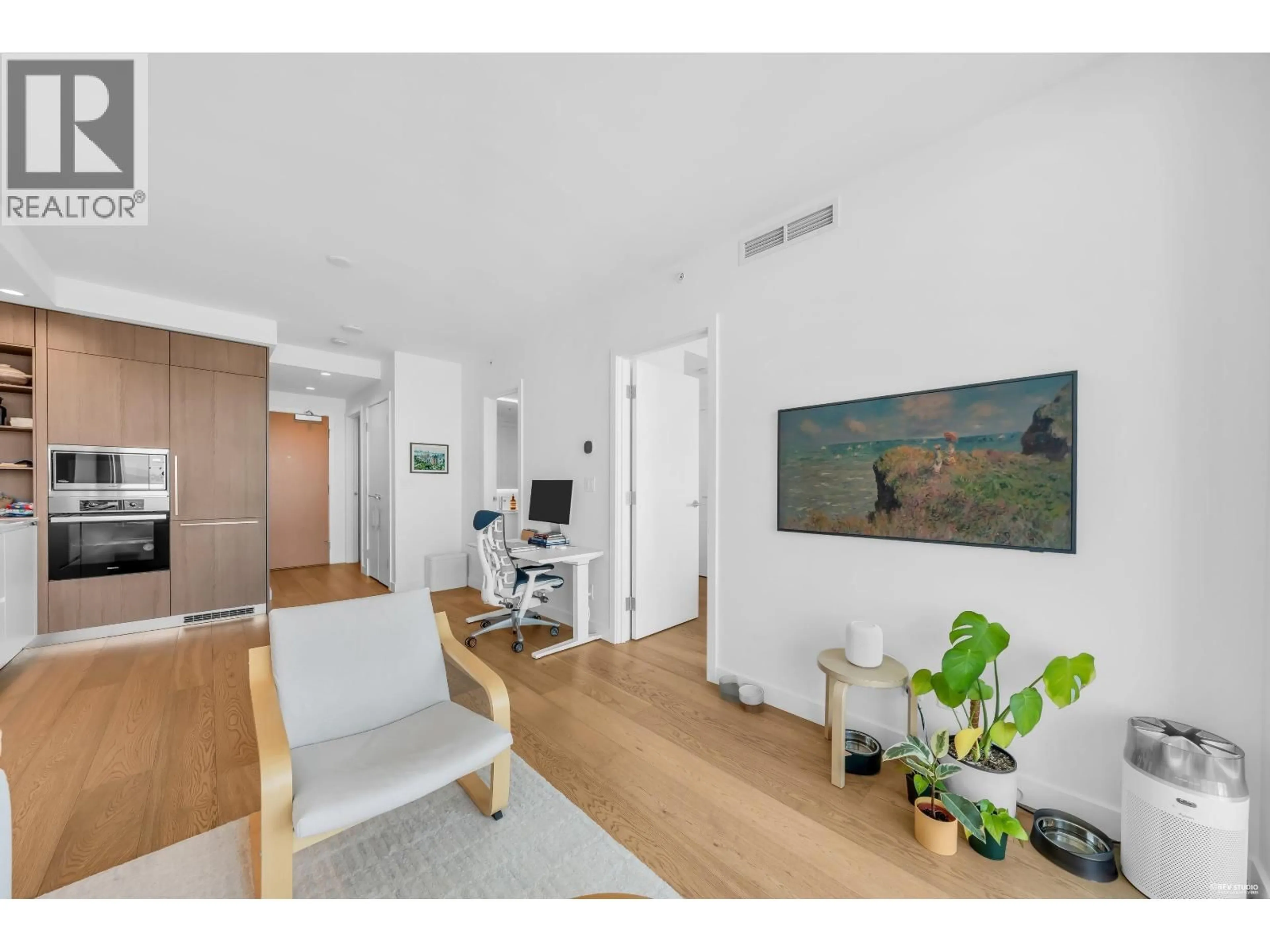 A pic of a room for 3906 - 6000 MCKAY AVENUE, Burnaby British Columbia V5H0K2