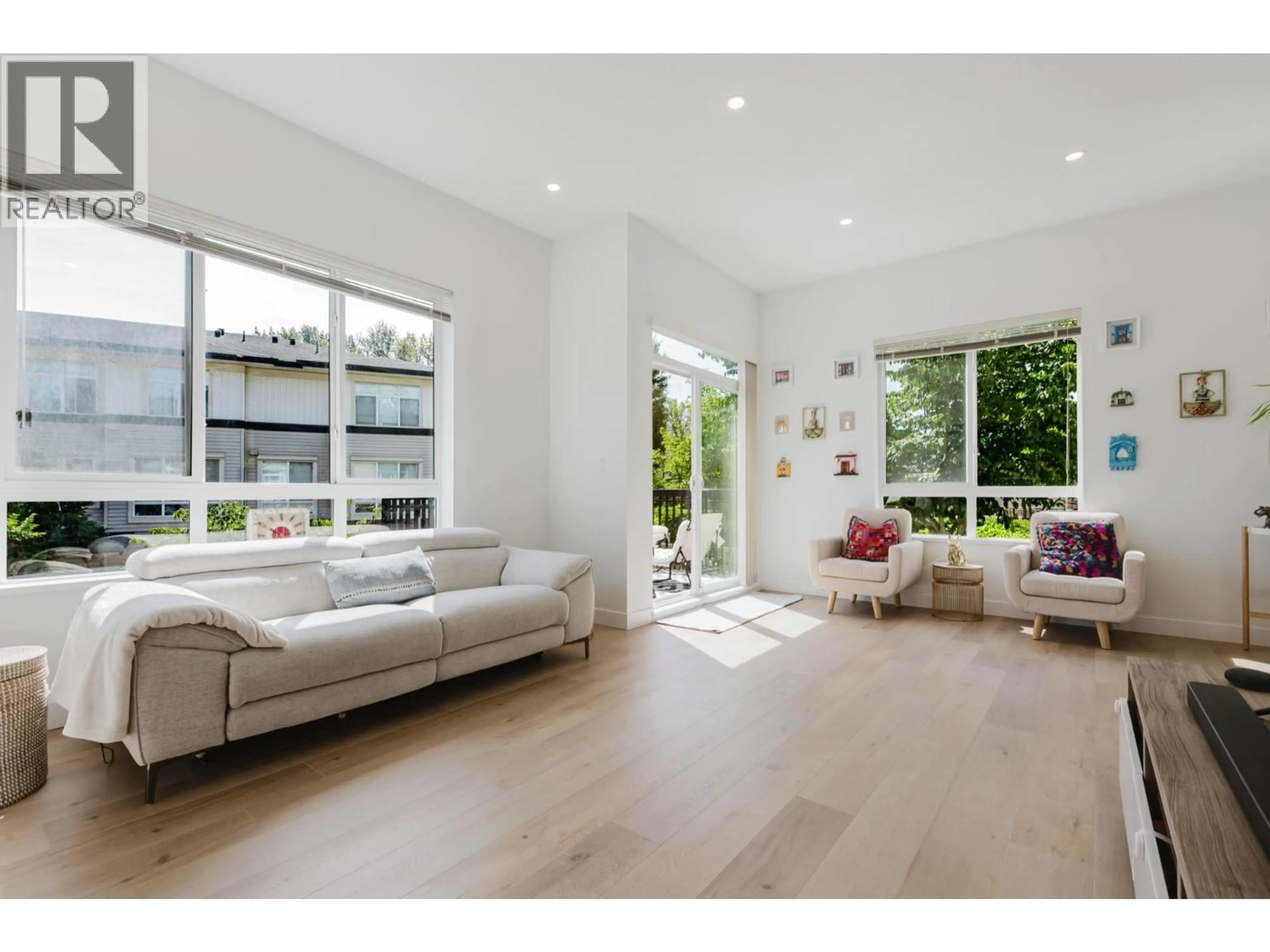 Living room with furniture, unknown for 112 - 1125 KENSAL PLACE, Coquitlam British Columbia V3B0G3