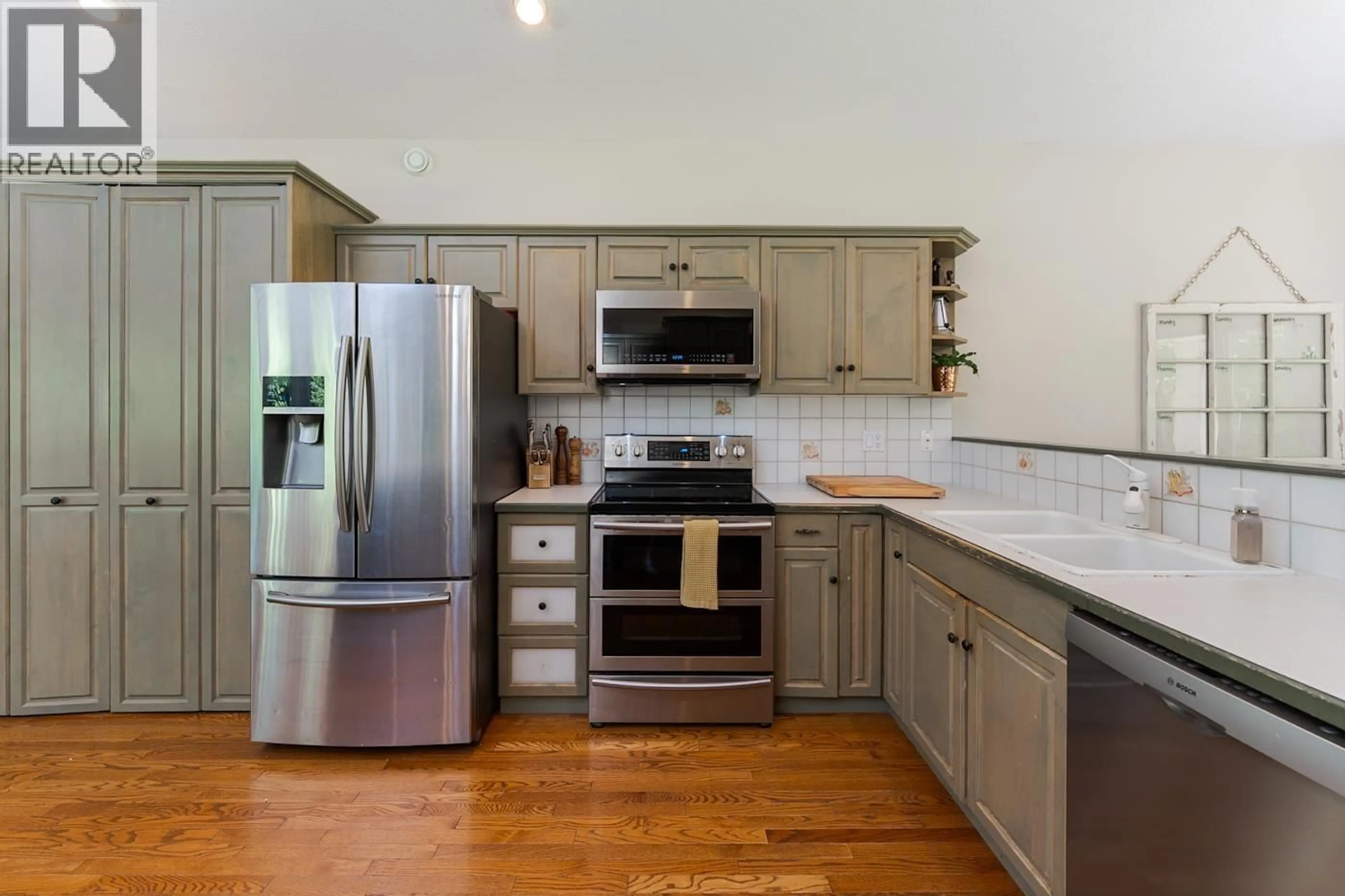 Open concept kitchen, unknown for 4510 FERGUSON LAKE ROAD, Prince George British Columbia V2K5Y5