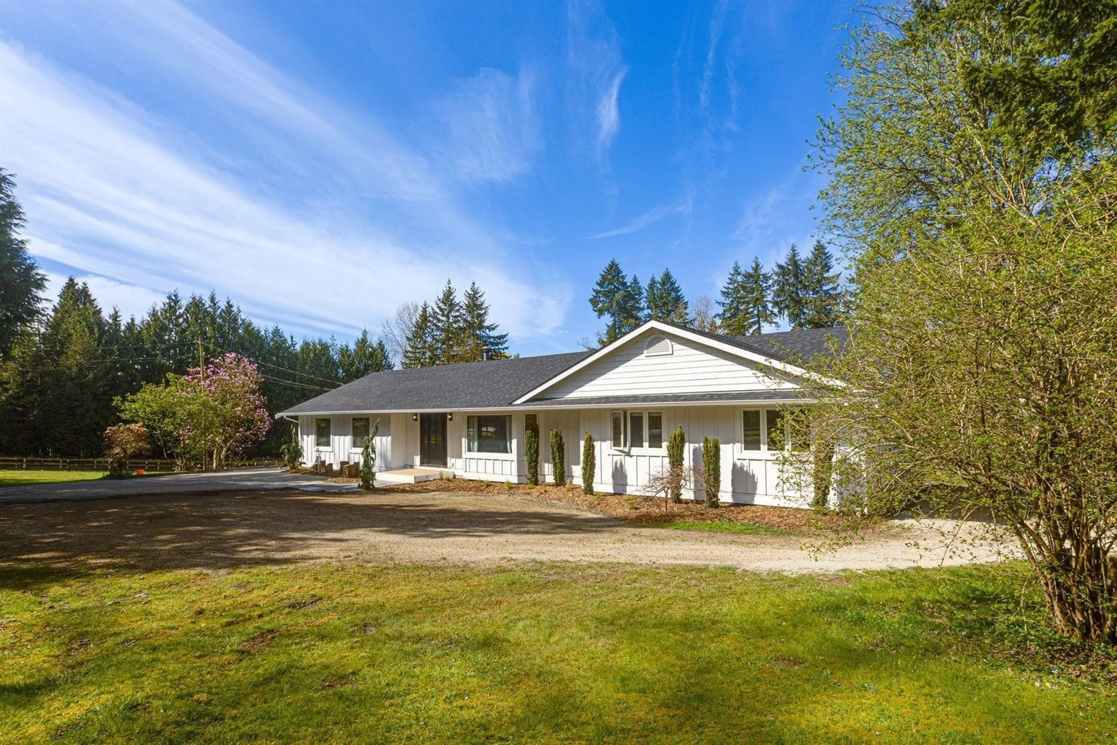 Home with vinyl exterior material, unknown for 7025 HESSLEA CRESCENT, Abbotsford British Columbia V4X2C2