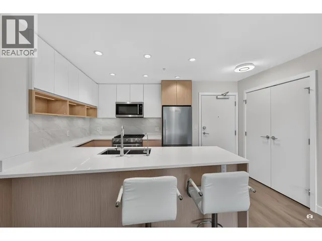 105 - 8940 UNIVERSITY CRESCENT, Burnaby 2