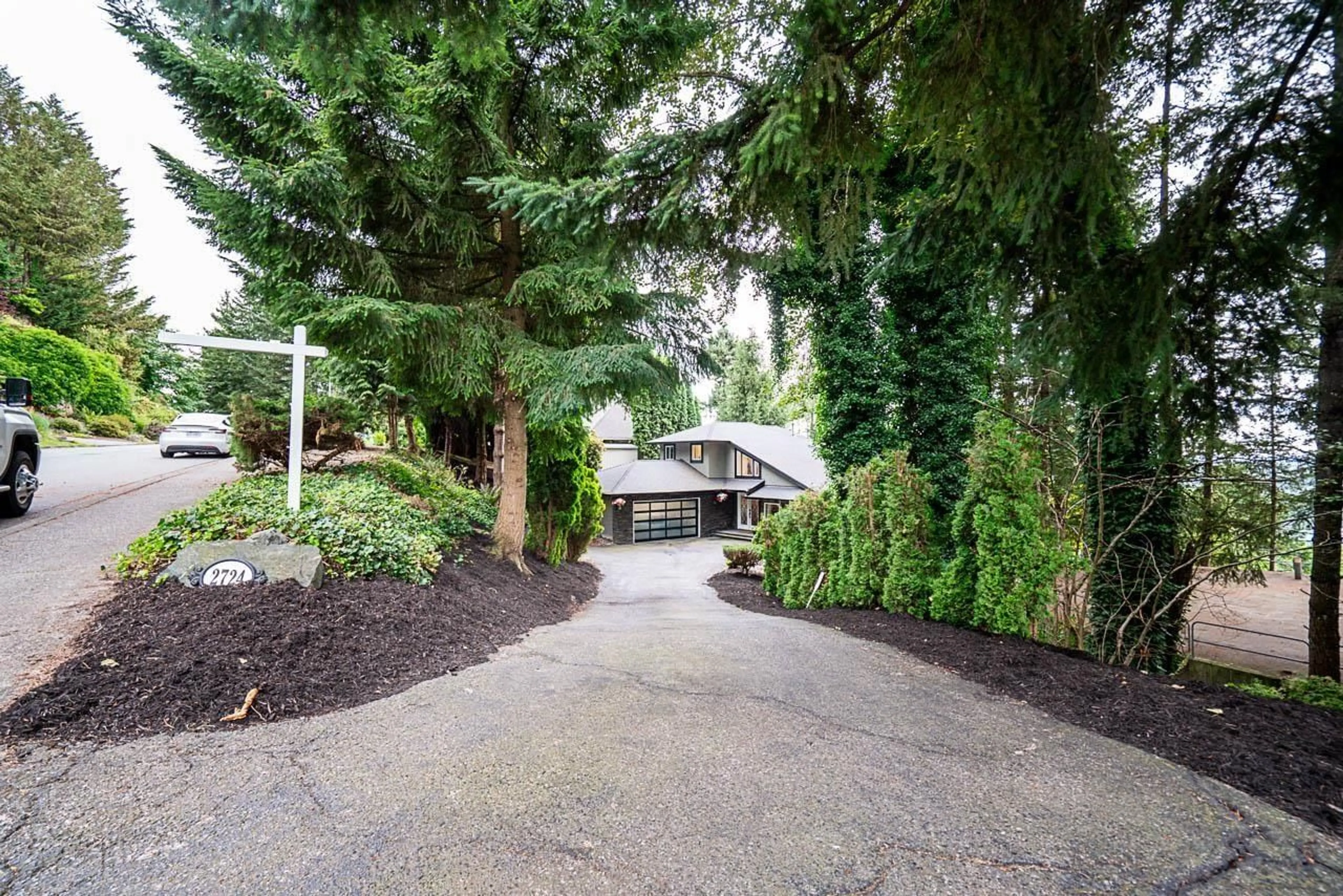 Patio, street for 2724 ST. MORITZ WAY, Abbotsford British Columbia V3G1C3