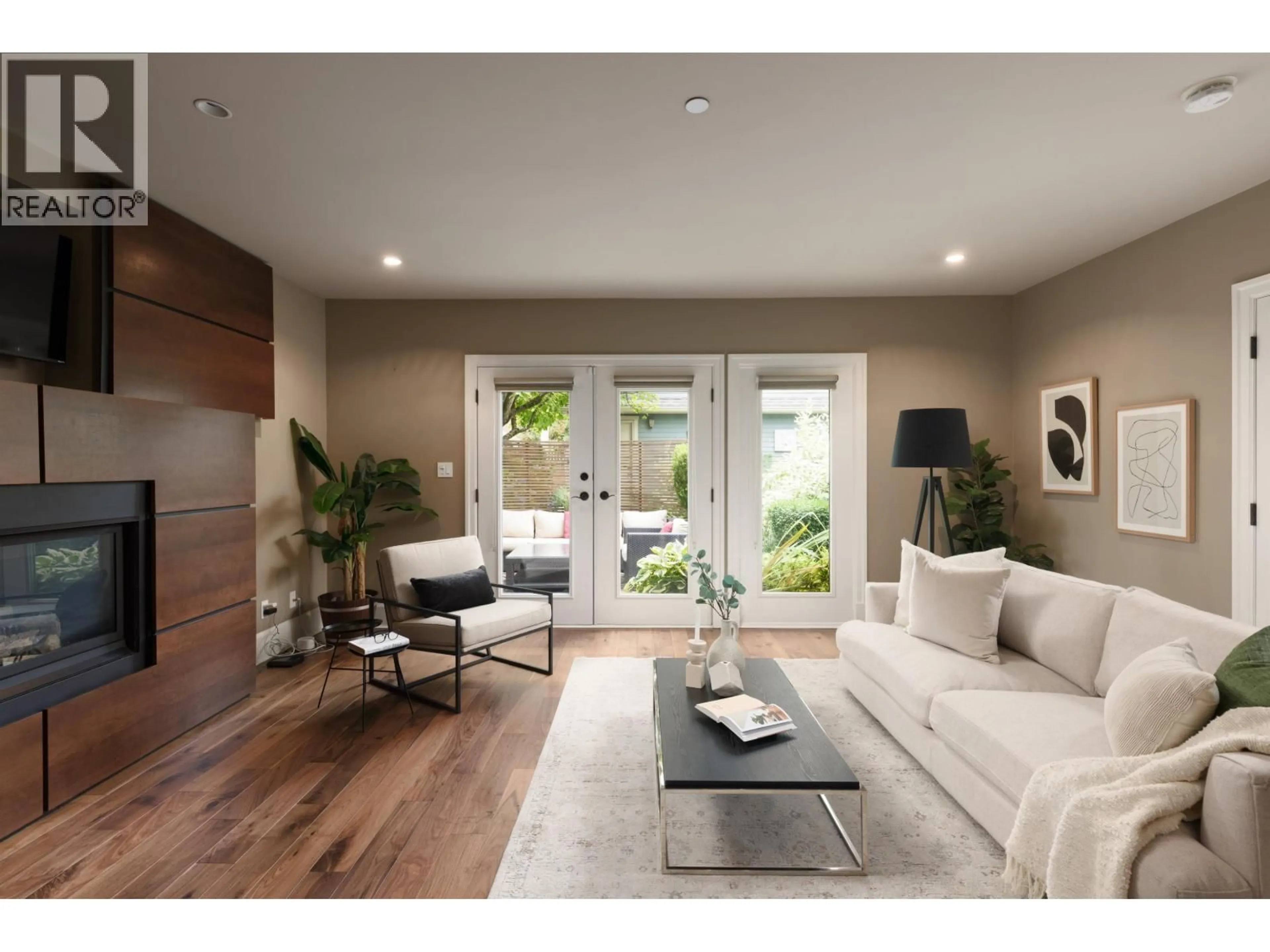 Living room with furniture, unknown for 850 10TH AVENUE, Vancouver British Columbia V5T2B1