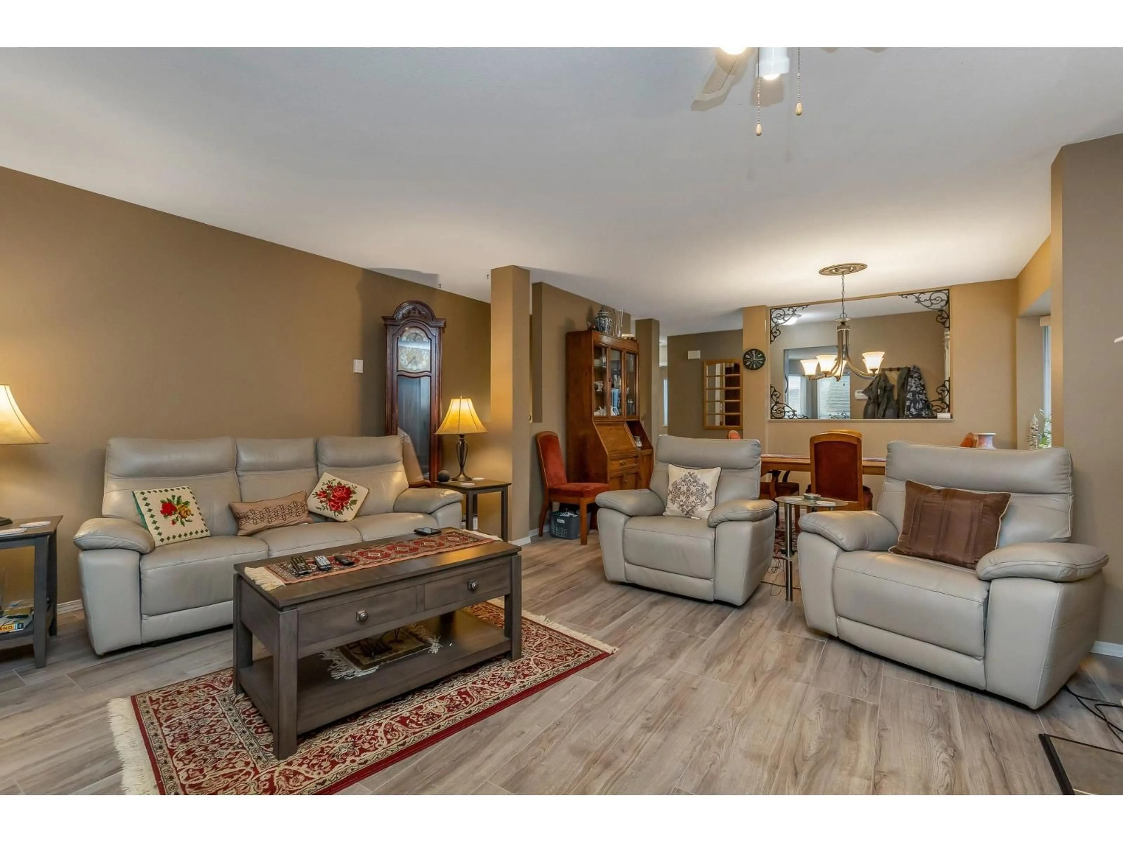 Living room with furniture, unknown for 47 - 3380 GLADWIN ROAD, Abbotsford British Columbia V2S7G1