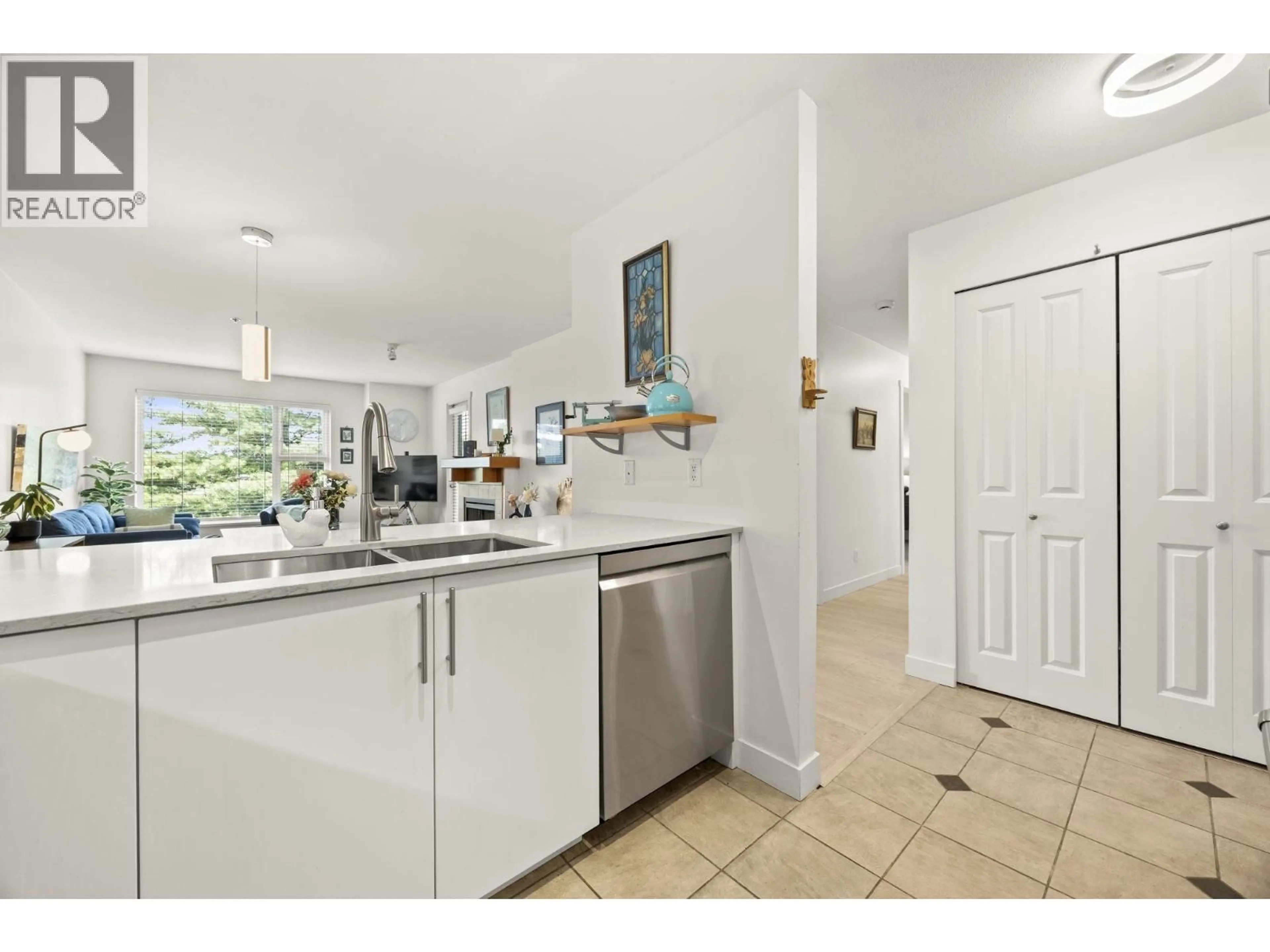 Unknown for 310 - 808 SANGSTER PLACE, New Westminster British Columbia V3L5W3