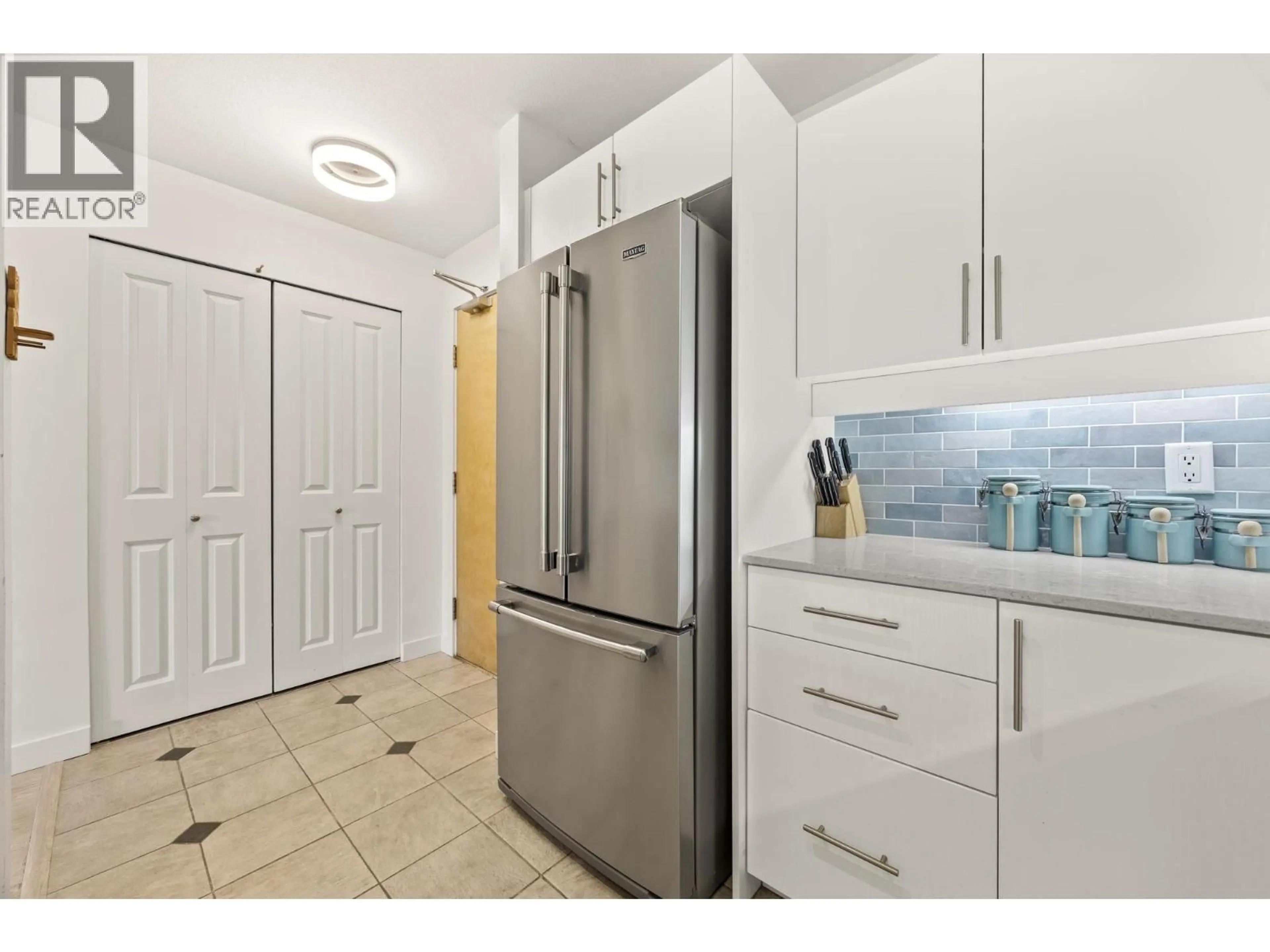 Standard kitchen, ceramic/tile floor for 310 - 808 SANGSTER PLACE, New Westminster British Columbia V3L5W3