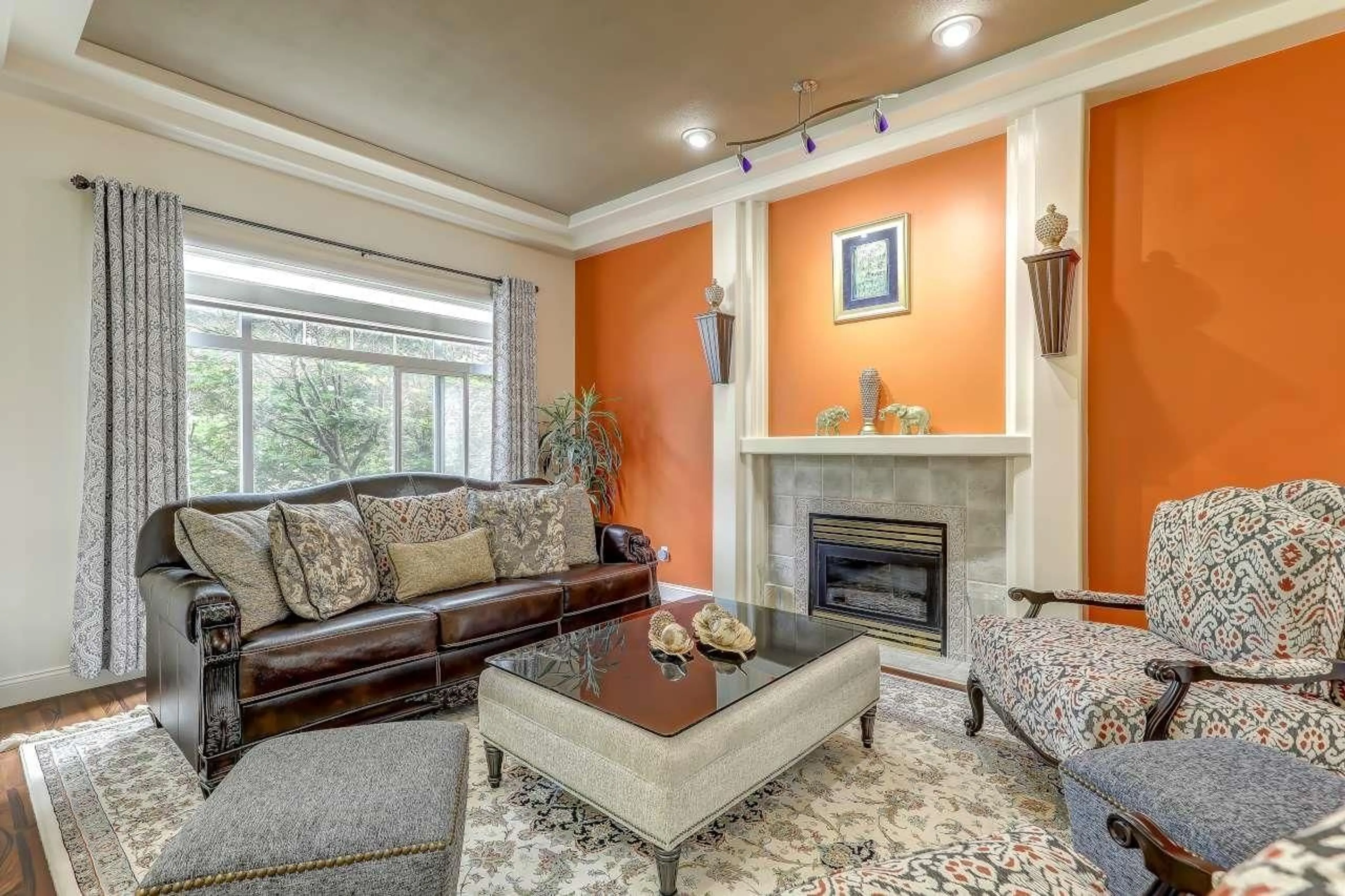 Living room with furniture, unknown for 15341 80 AVENUE, Surrey British Columbia V3S8Y4