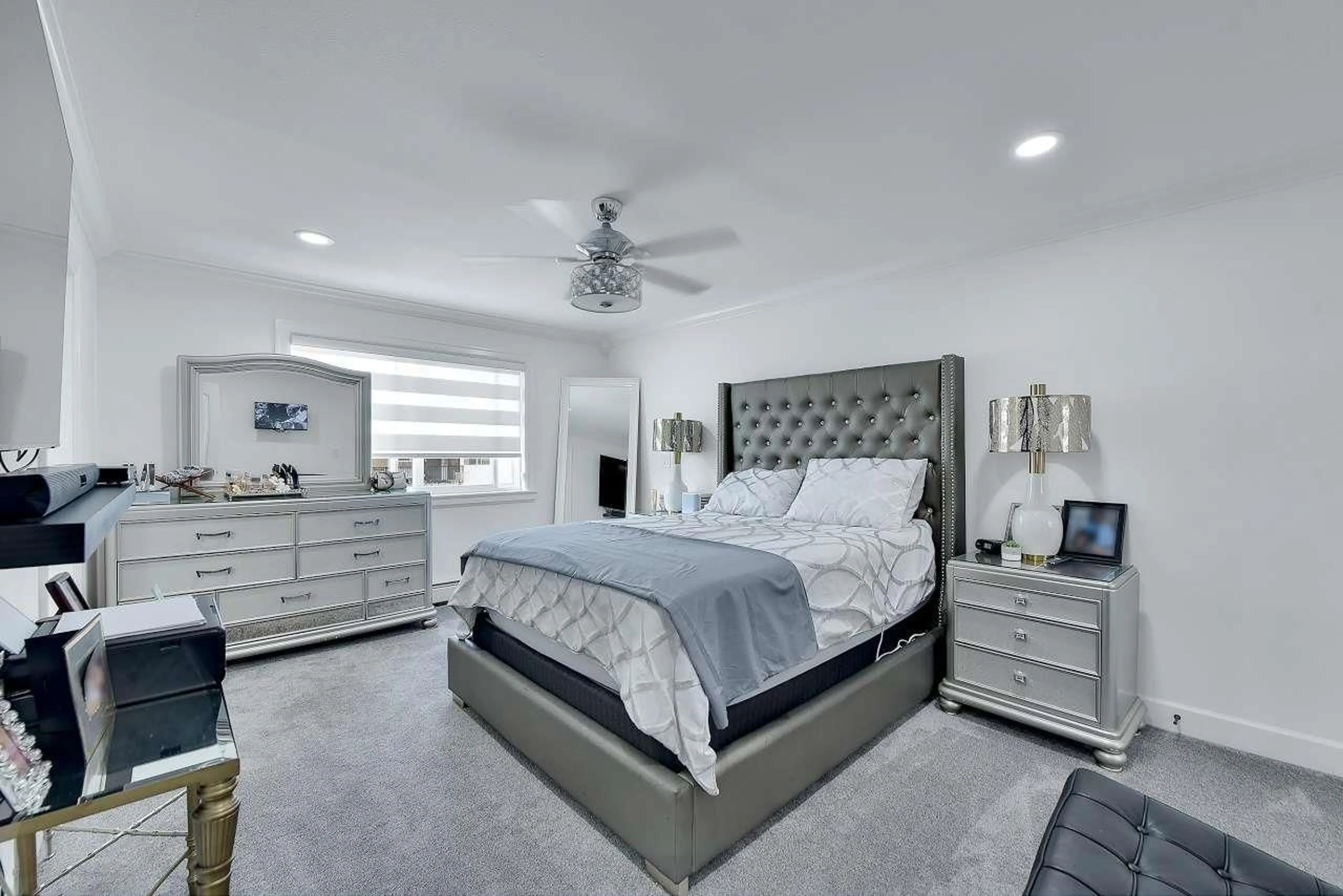 Bedroom with bed, unknown for 8825 131 STREET, Surrey British Columbia V3V0A8