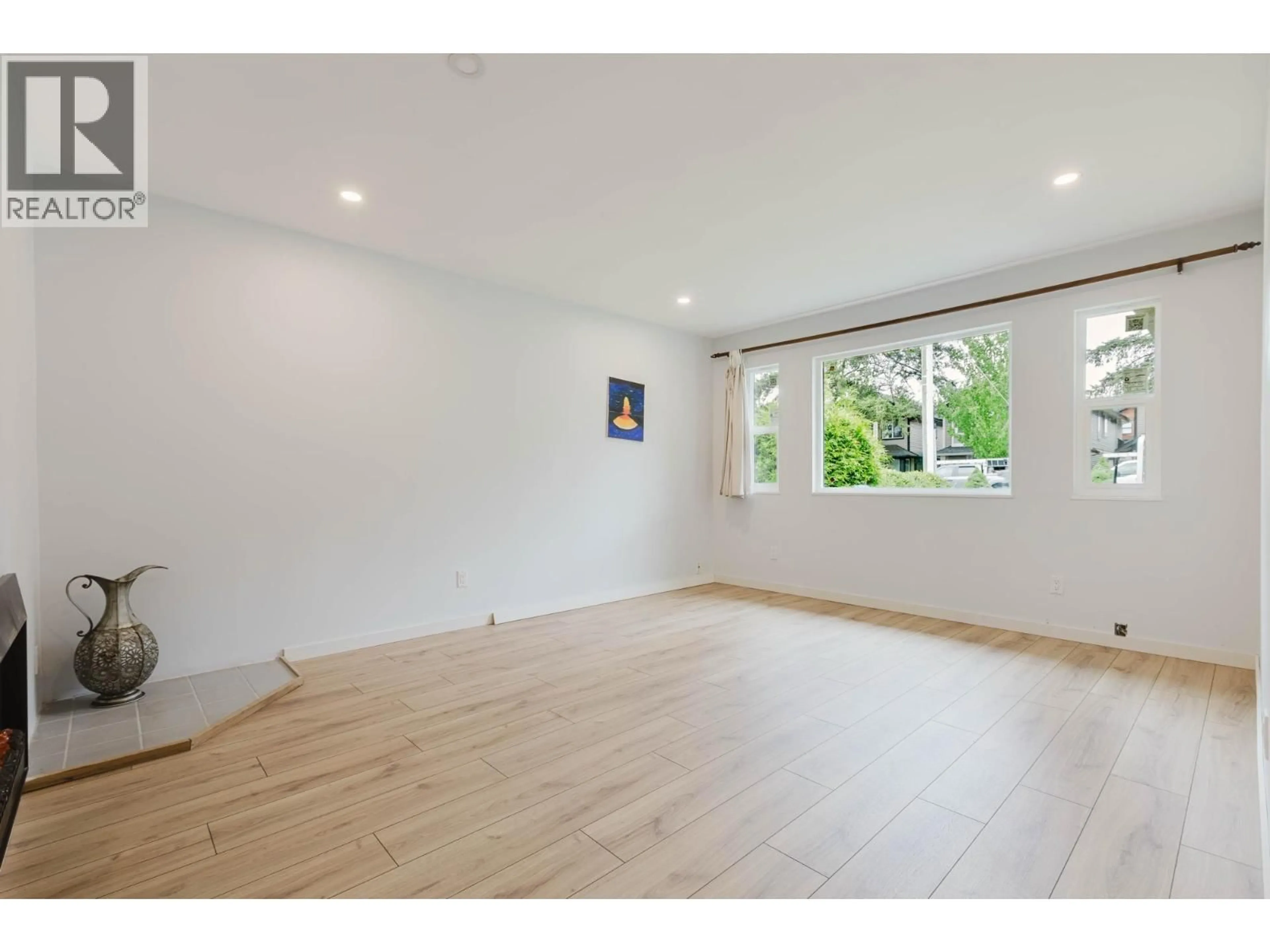 A pic of a room for 1882 COQUITLAM AVENUE, Port Coquitlam British Columbia V3B1H7