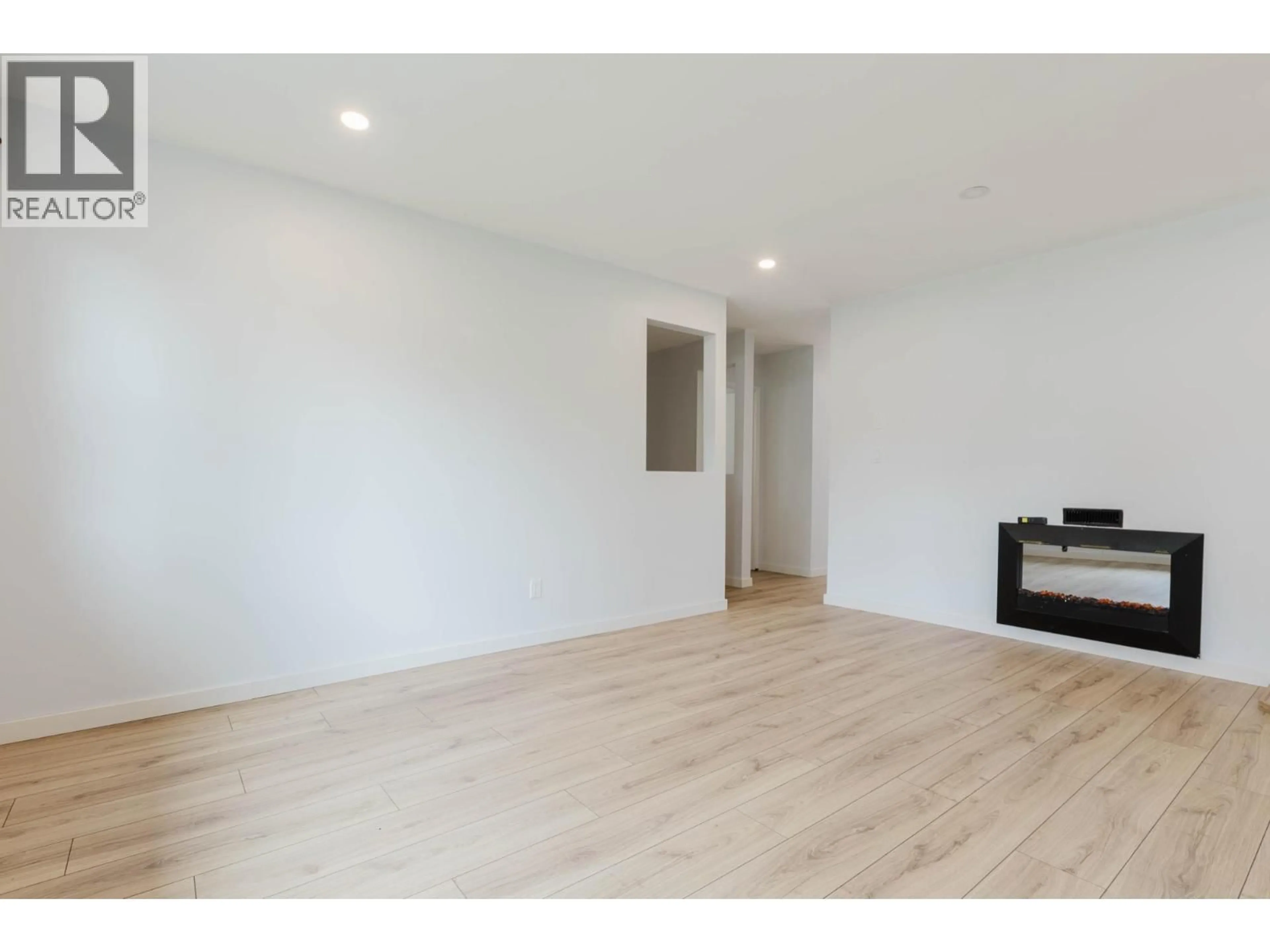 A pic of a room for 1882 COQUITLAM AVENUE, Port Coquitlam British Columbia V3B1H7